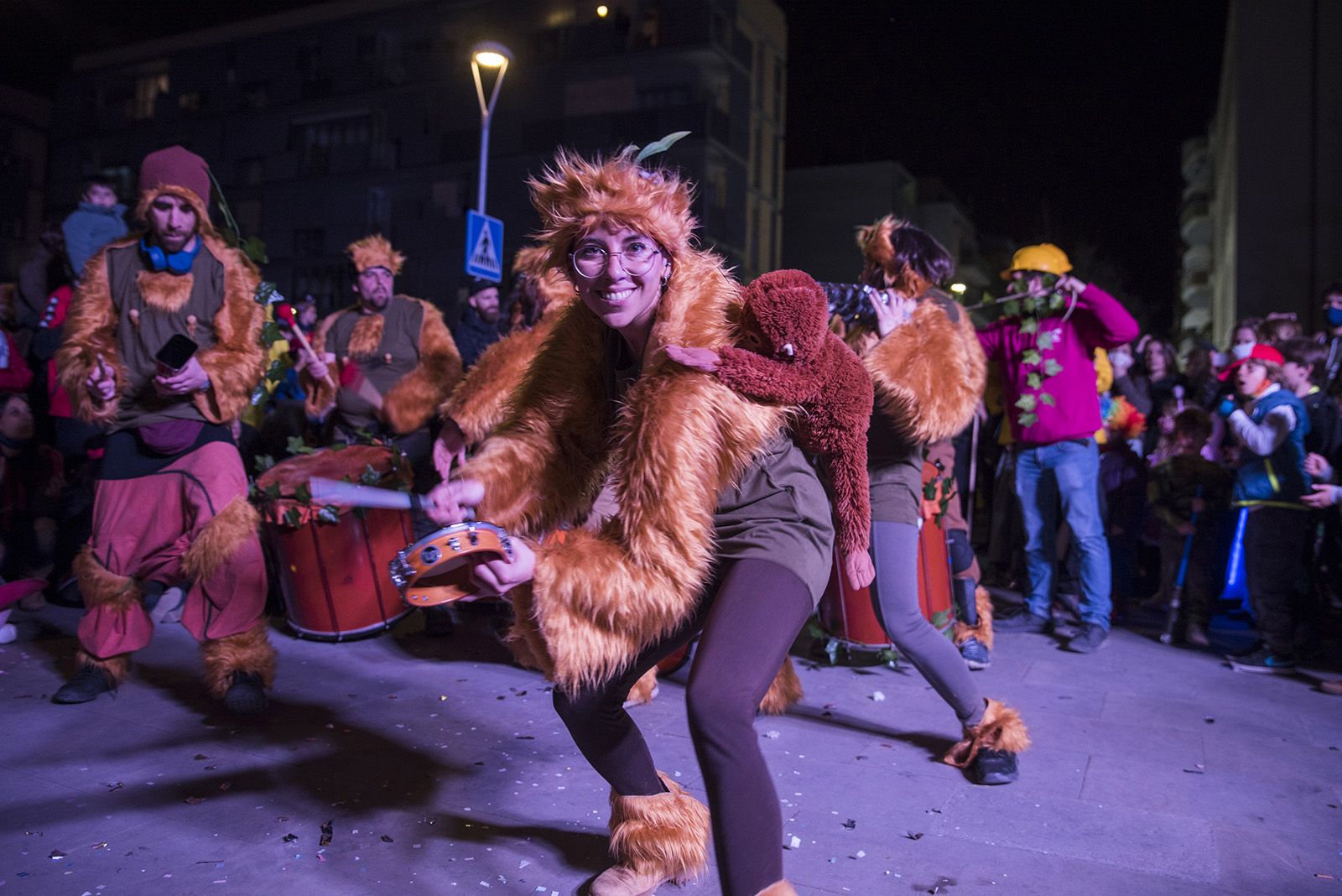 Rua de Comparses de Carnaval. Foto: Bernat Millet.