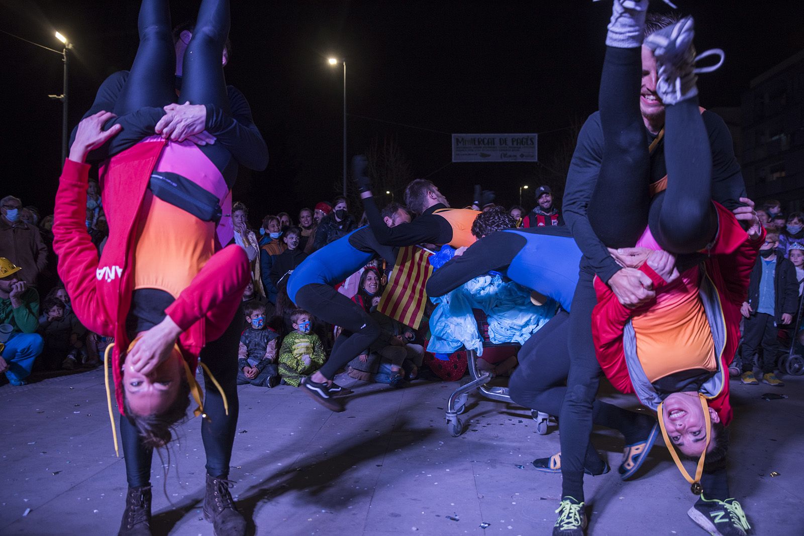 Rua de Comparses de Carnaval. Foto: Bernat Millet.
