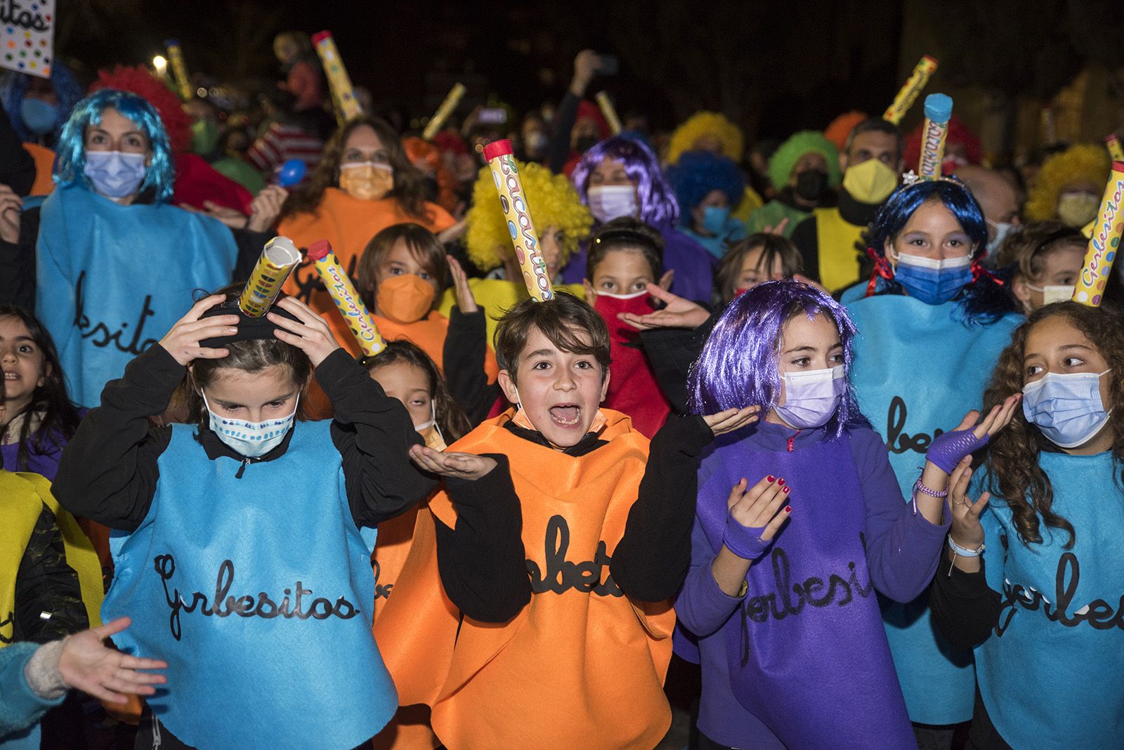 Comparses a escenari. Foto: Bernat Millet.