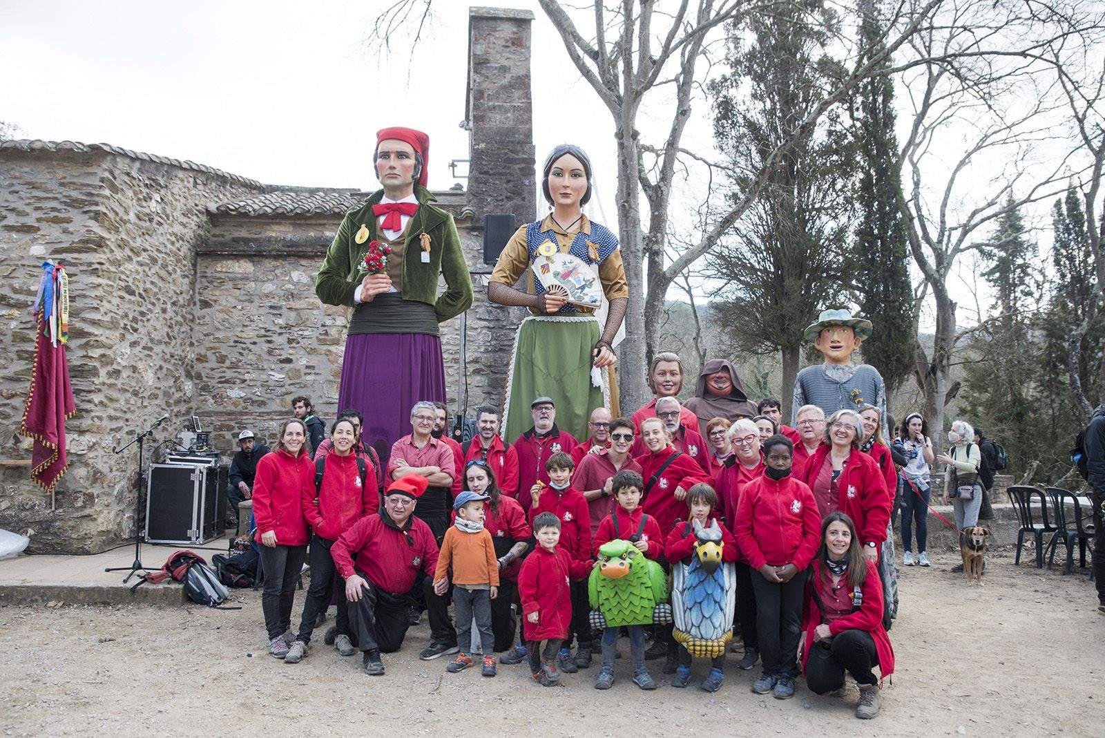 Actuacions d’entitats de cultura popular dels Geganters FOTO: Bernat Millet.