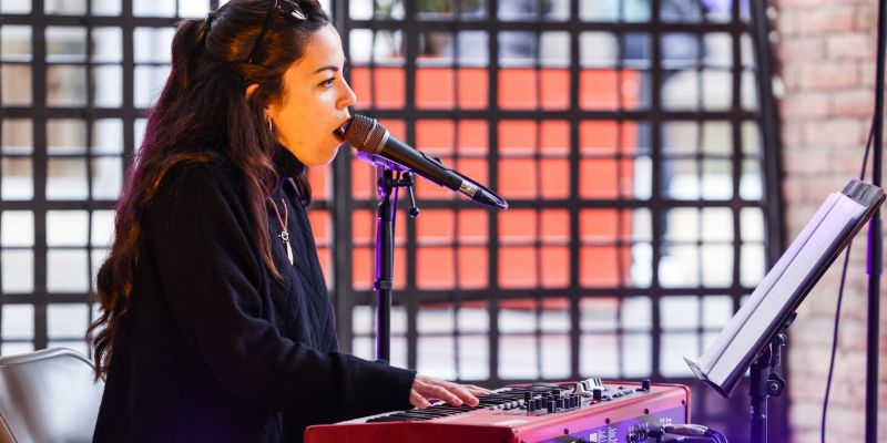 L'acte institucional del Dia de la dona a Sant Cugat ha comptat amb diferents actuacions musicals. FOTO: Lali Puig