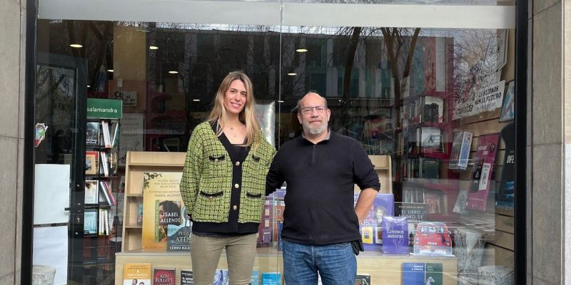 Laura Grau, directora del TOT Sant Cugat i Pablo Giménez, propietari de Celler de Llibres. FOTO: TOT