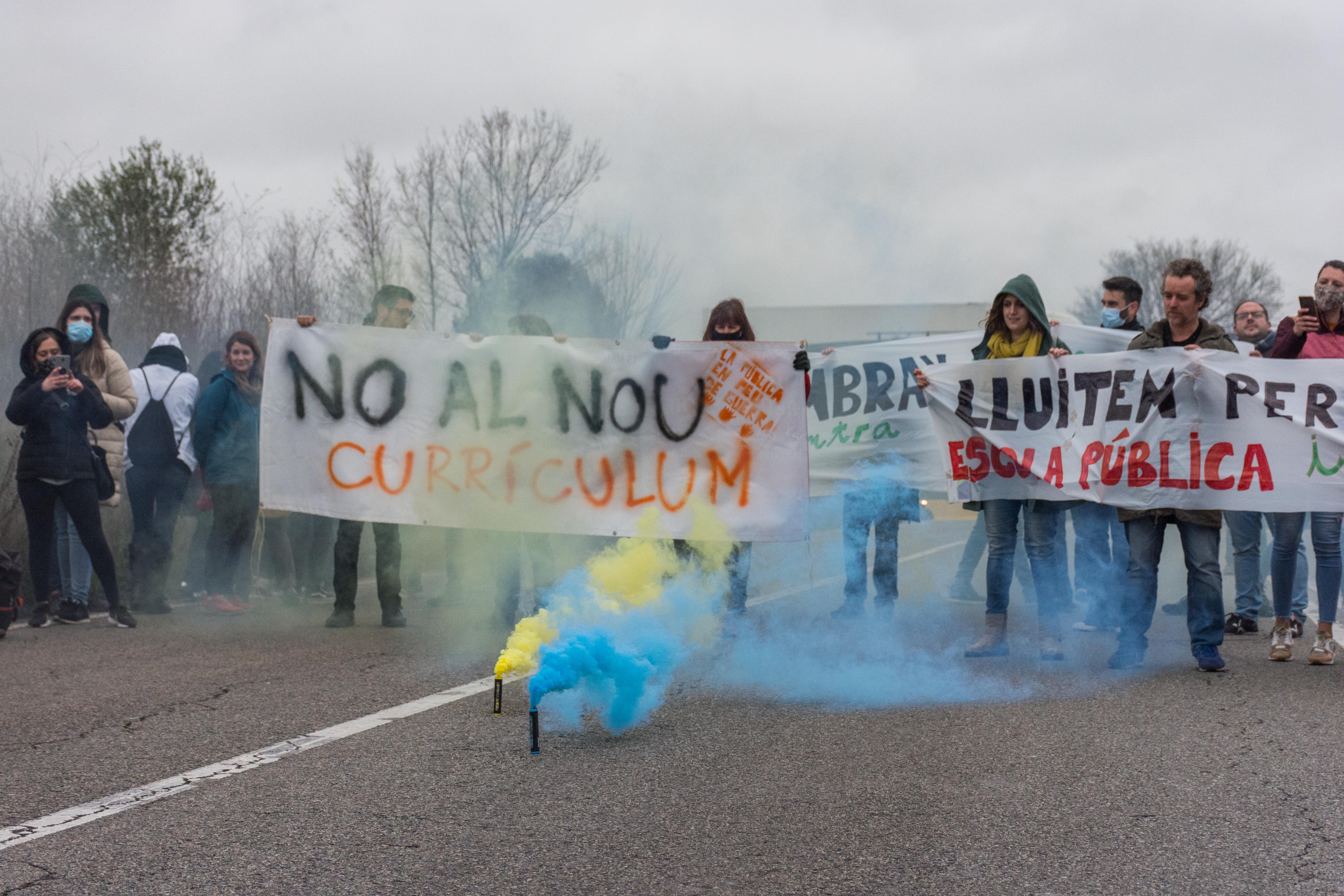  Un centenar de persones es manifesten entre Sant Cugat i Rubí FOTO: Carmelo Jiménez