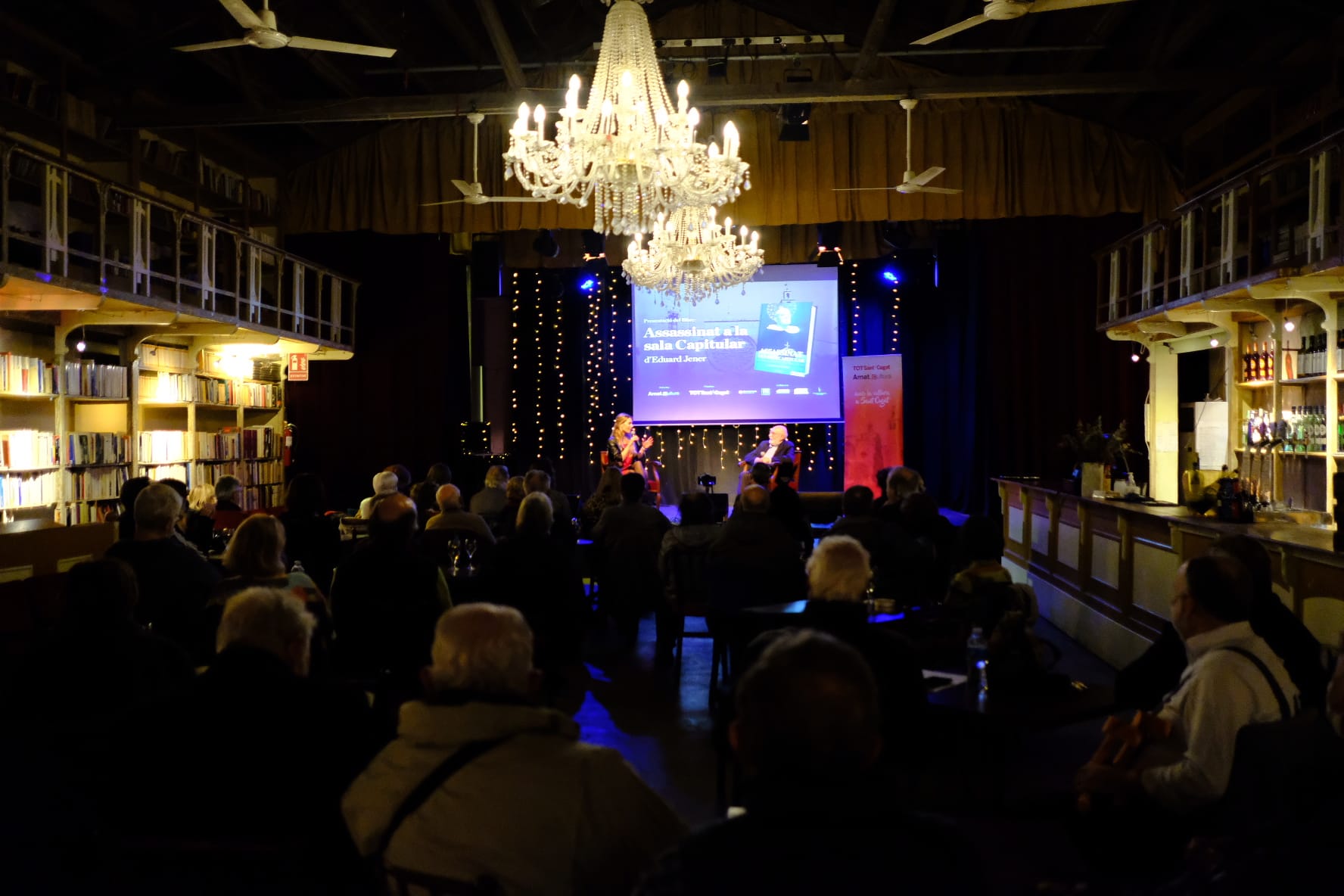 Presentació d'Assassinat a la Sala Capitular, d'Eduard Jener, al Siglo del Mercantic. FOTO: Ale Gómez
