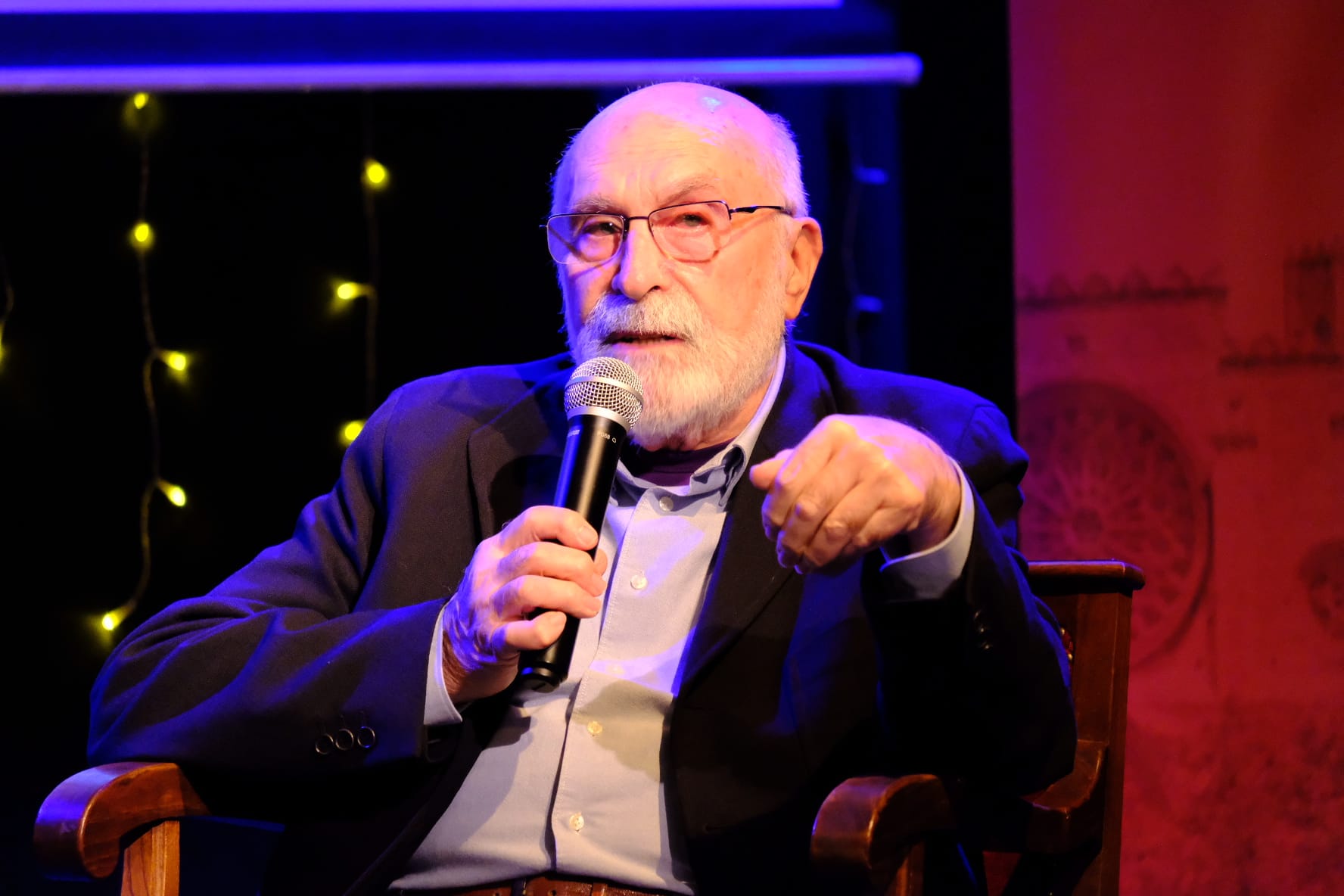 Eduard Jener presenta Assassinat a la Sala Capitular al Siglo del Mercantic. FOTO: Ale Gómez