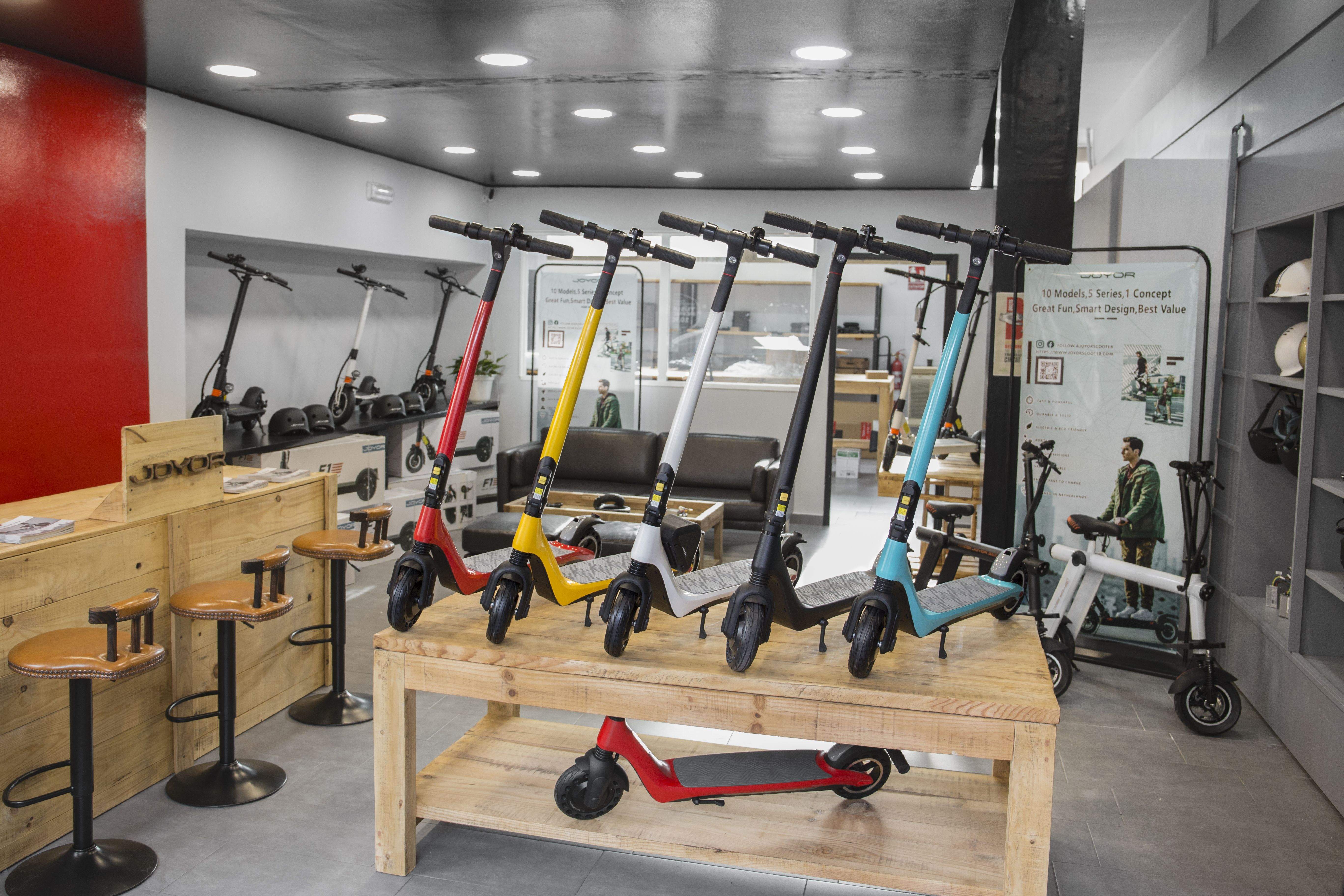 El teu patinet elèctric a Joyor Sant Cugat. FOTO: Cedida