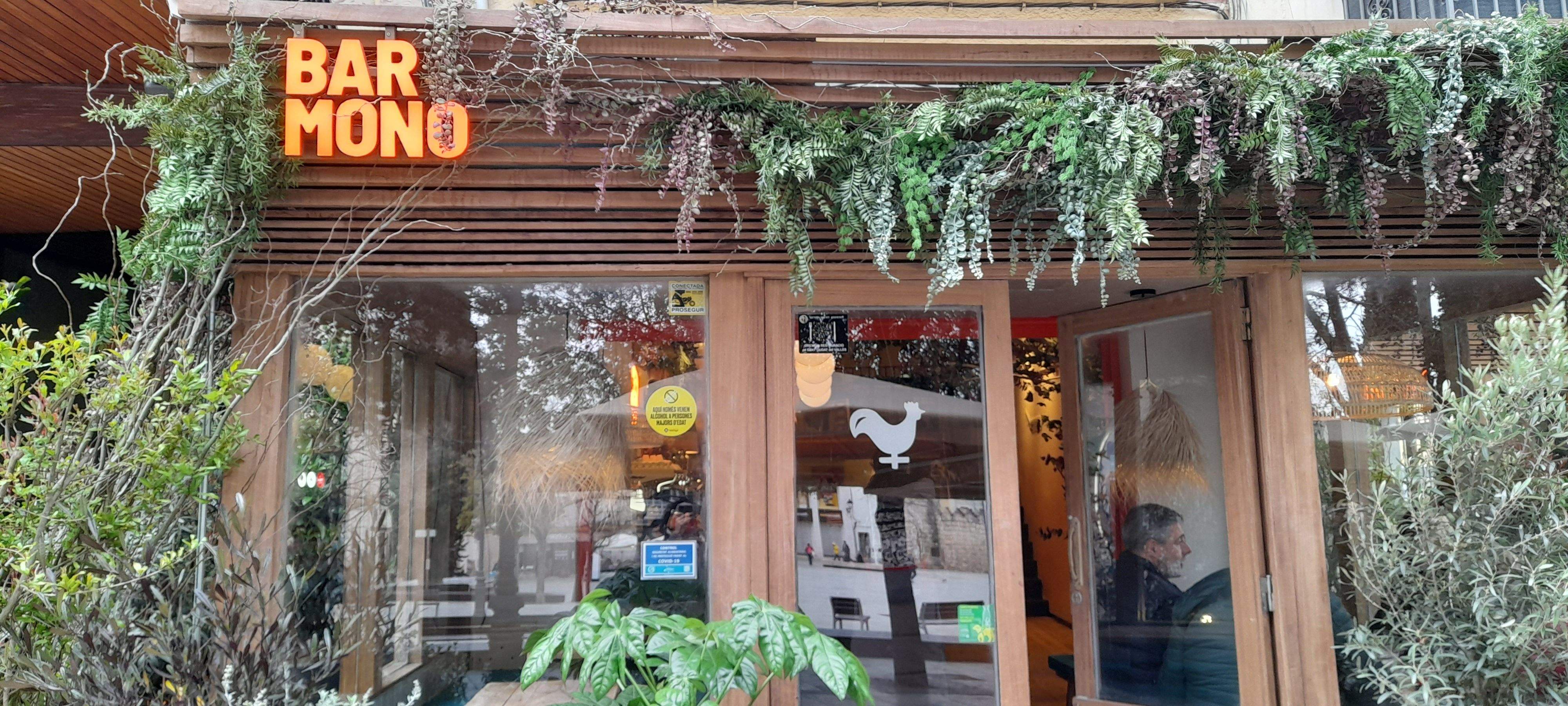 L'exterior del Bar Mono. FOTO: Cristina Cabasés