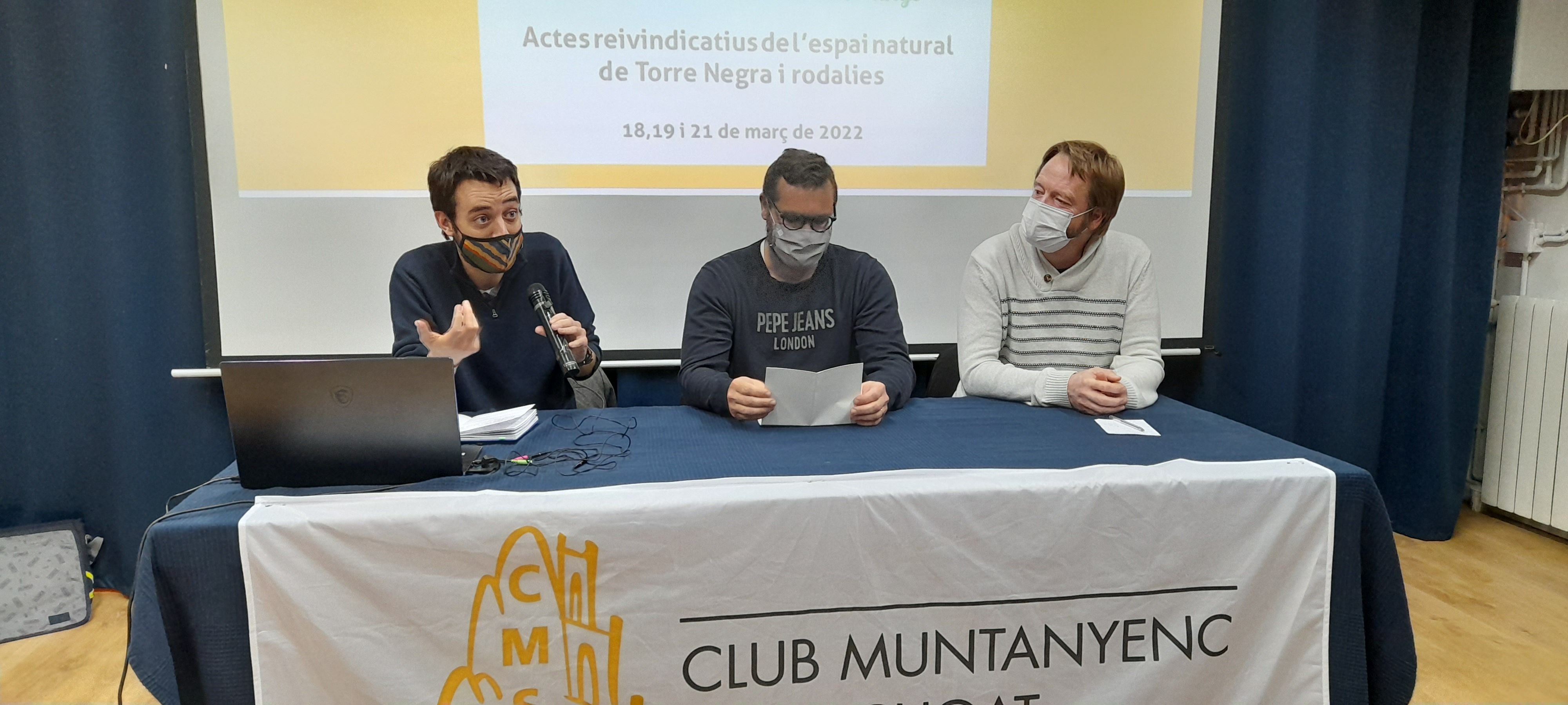 Jordi Pascual ha moderat el debat amb Josep Tarragó i Kristian Herbolzheimer. FOTO: Cristina Cabasés