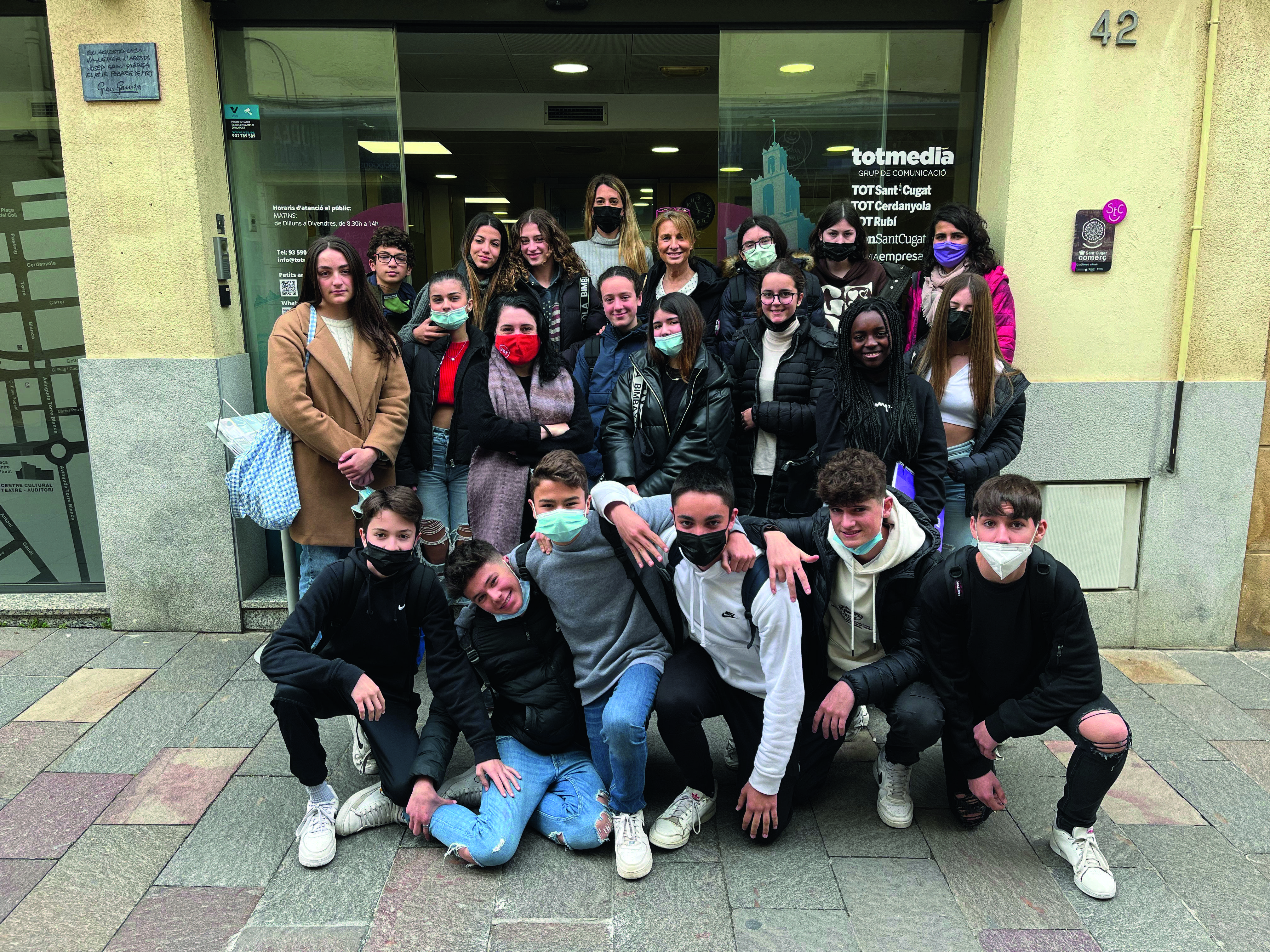 Continuen les visites de l'Angeleta al TOT. FOTO: Toni Garcia