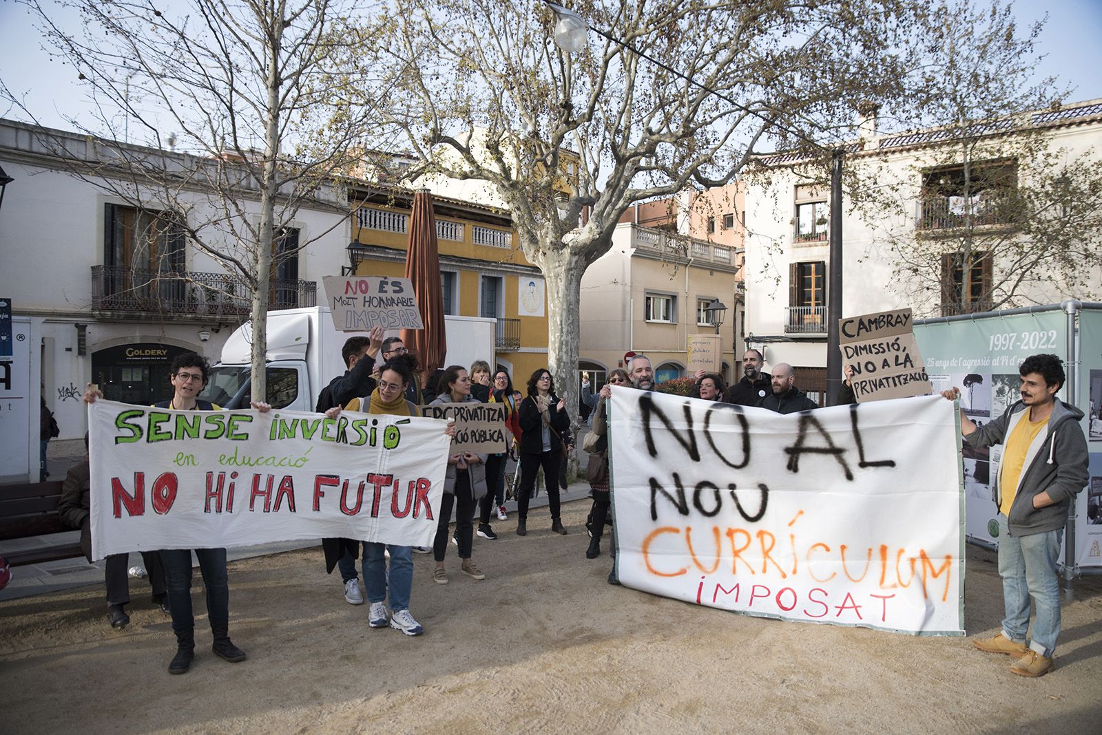 Protesta passada de docents davant del president Aragonès pels canvis en educació. FOTO: Bernat Millet