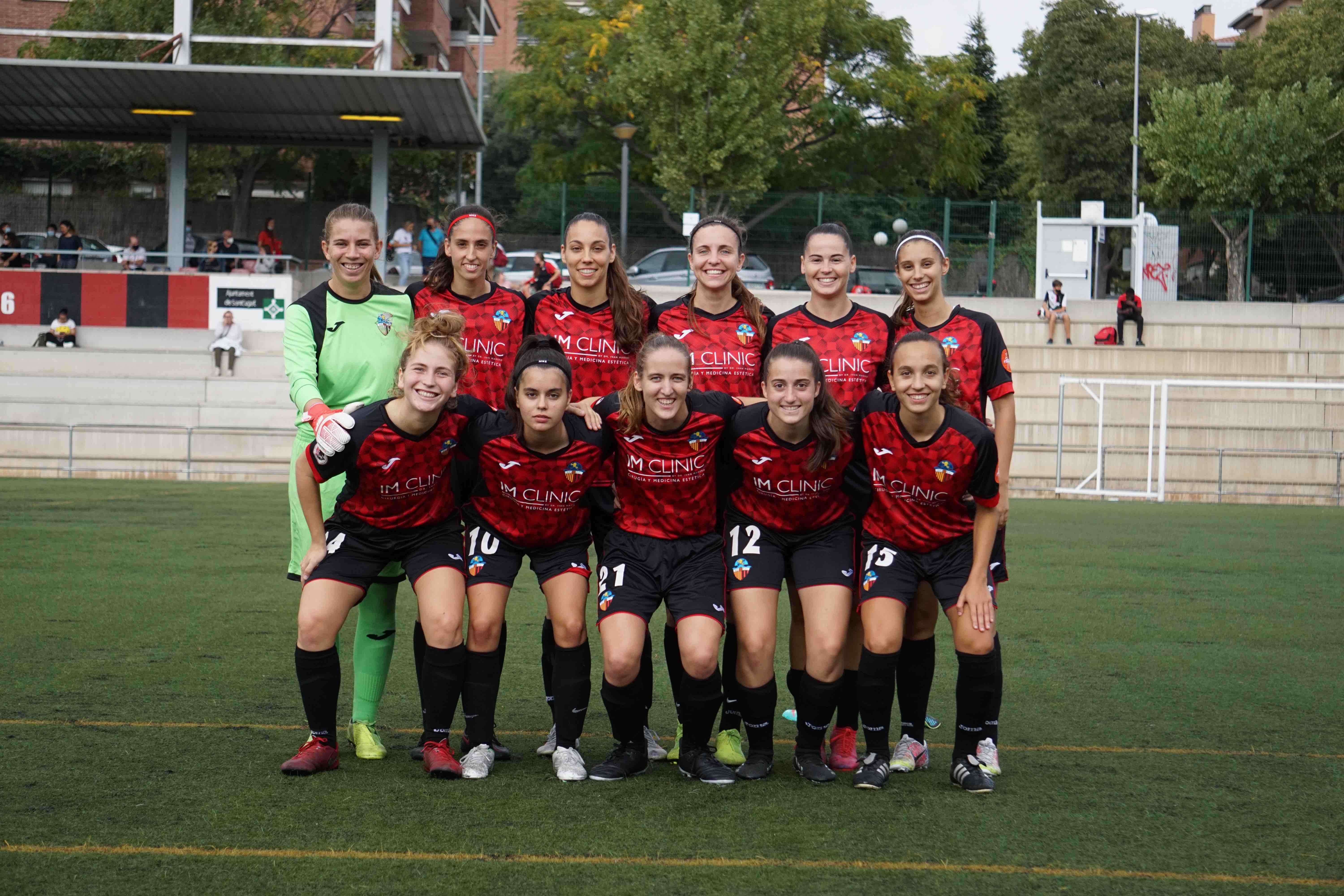 El club vermell-i-negre aposta també pel futbol femení, que el 2021 va celebrar el 50è aniversari. FOTO: Cedida