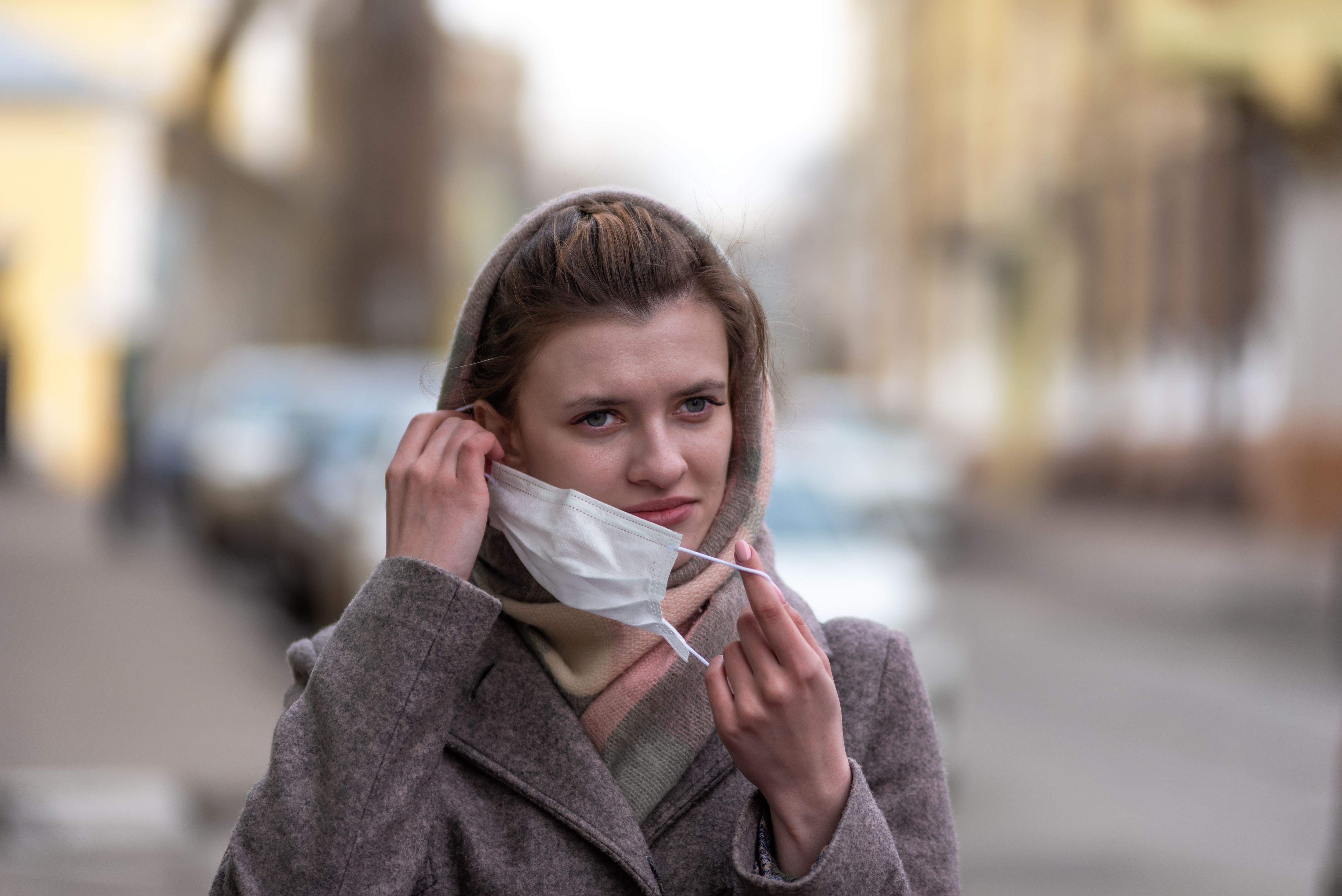 Punt final a l'obligatorietat de dur mascareta a centres sanitaris i farmàcies. FOTO: istock