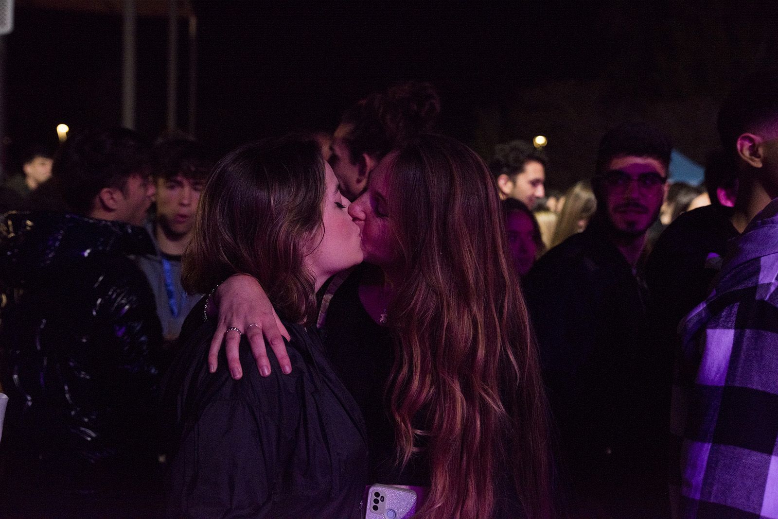 Tindercat presencial per Sant Jordi. FOTO: Bernat Millet.
