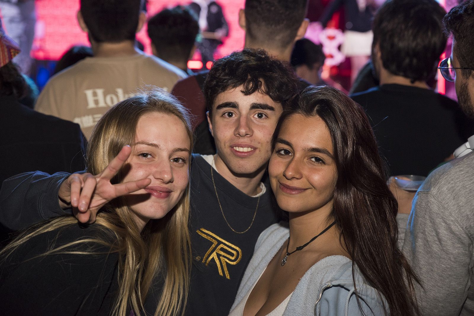 Tindercat presencial per Sant Jordi. FOTO: Bernat Millet.