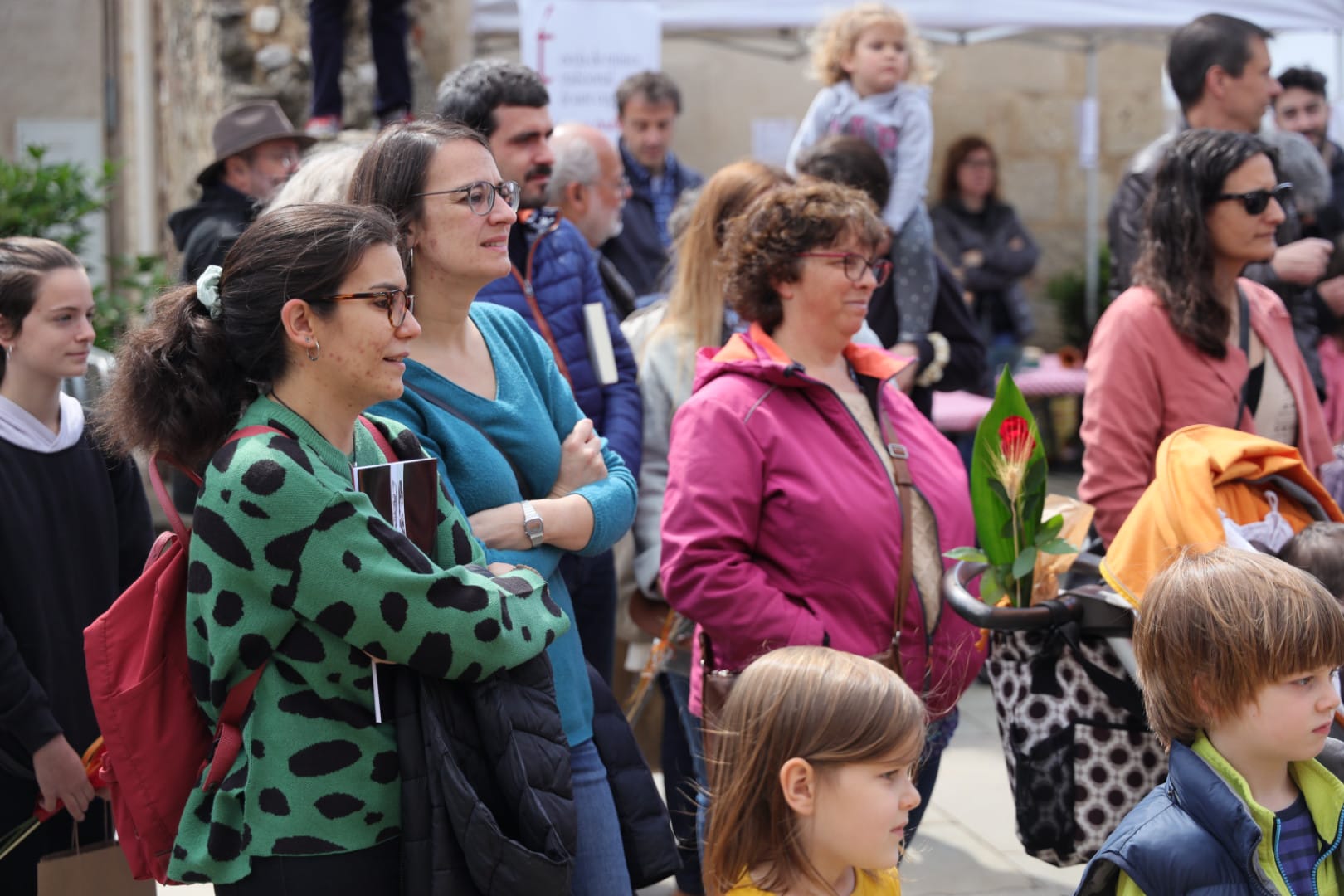 Punt de trobada d'entitats a la plaça de l'Om. FOTO: Ajuntament