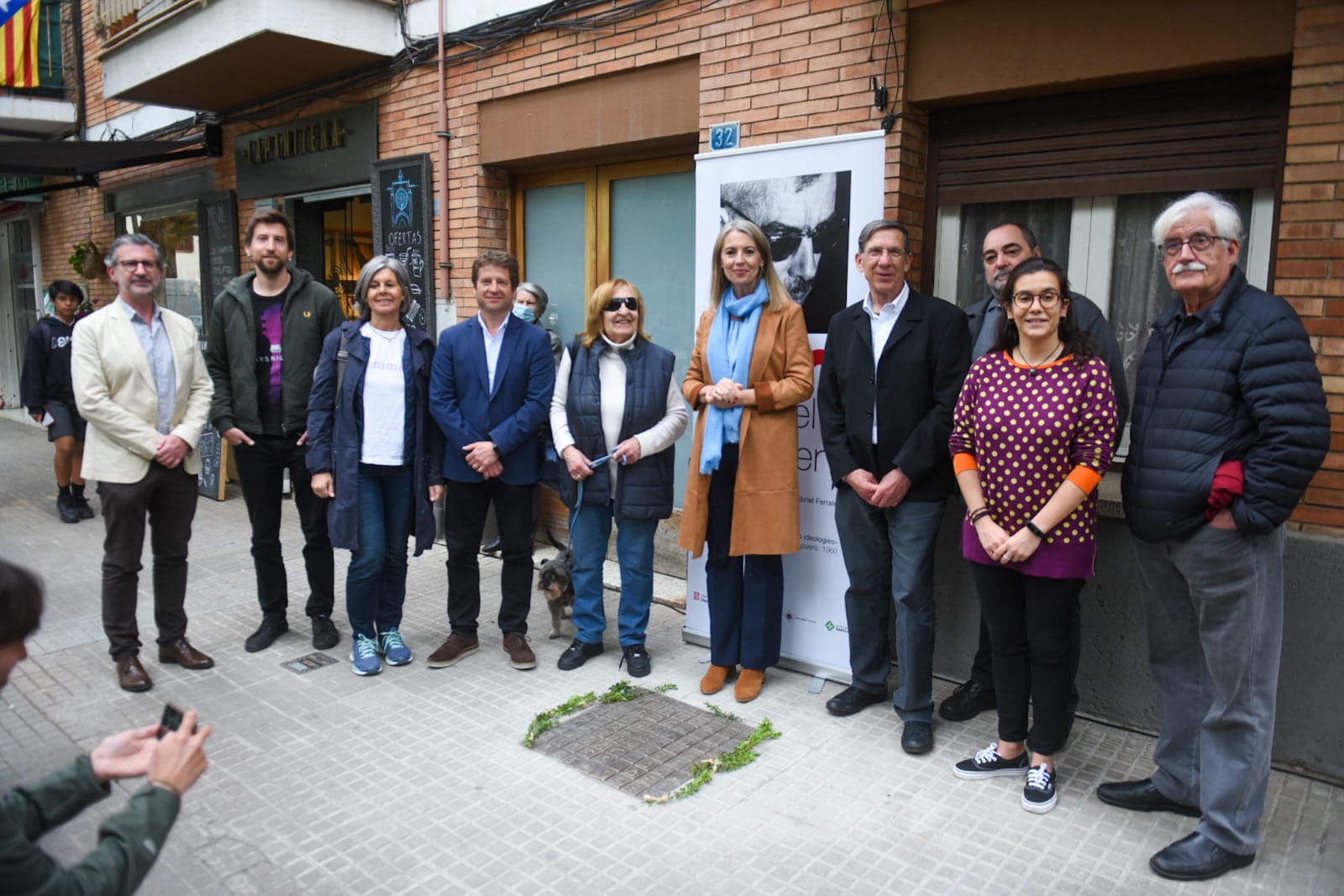 Inauguració de la placa dedicada a Gabriel Ferrater FOTO: Ajuntament 