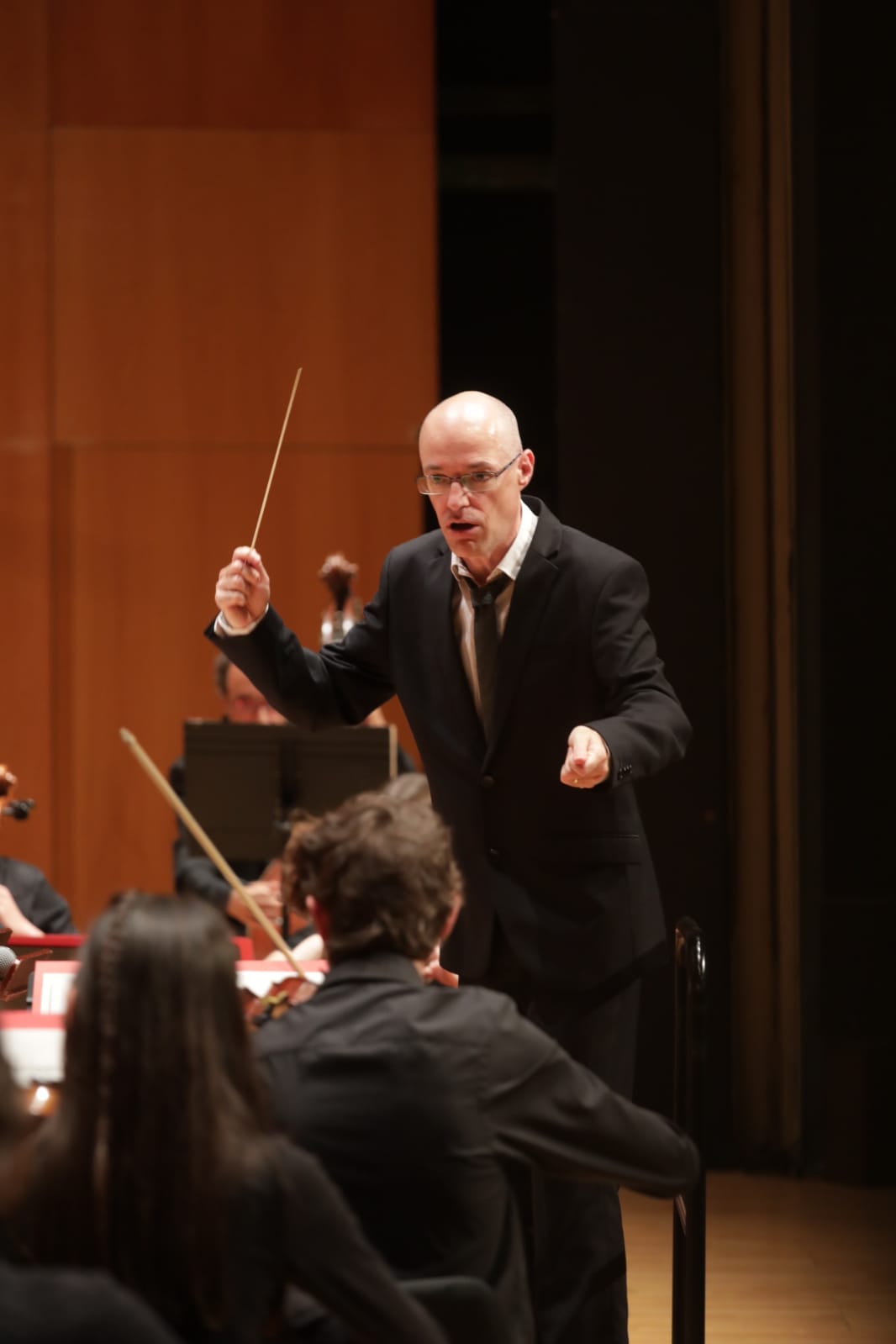 Raimon Romaní ha dirigit el concert de 10 anys del Conservatori. FOTO: Ajuntament