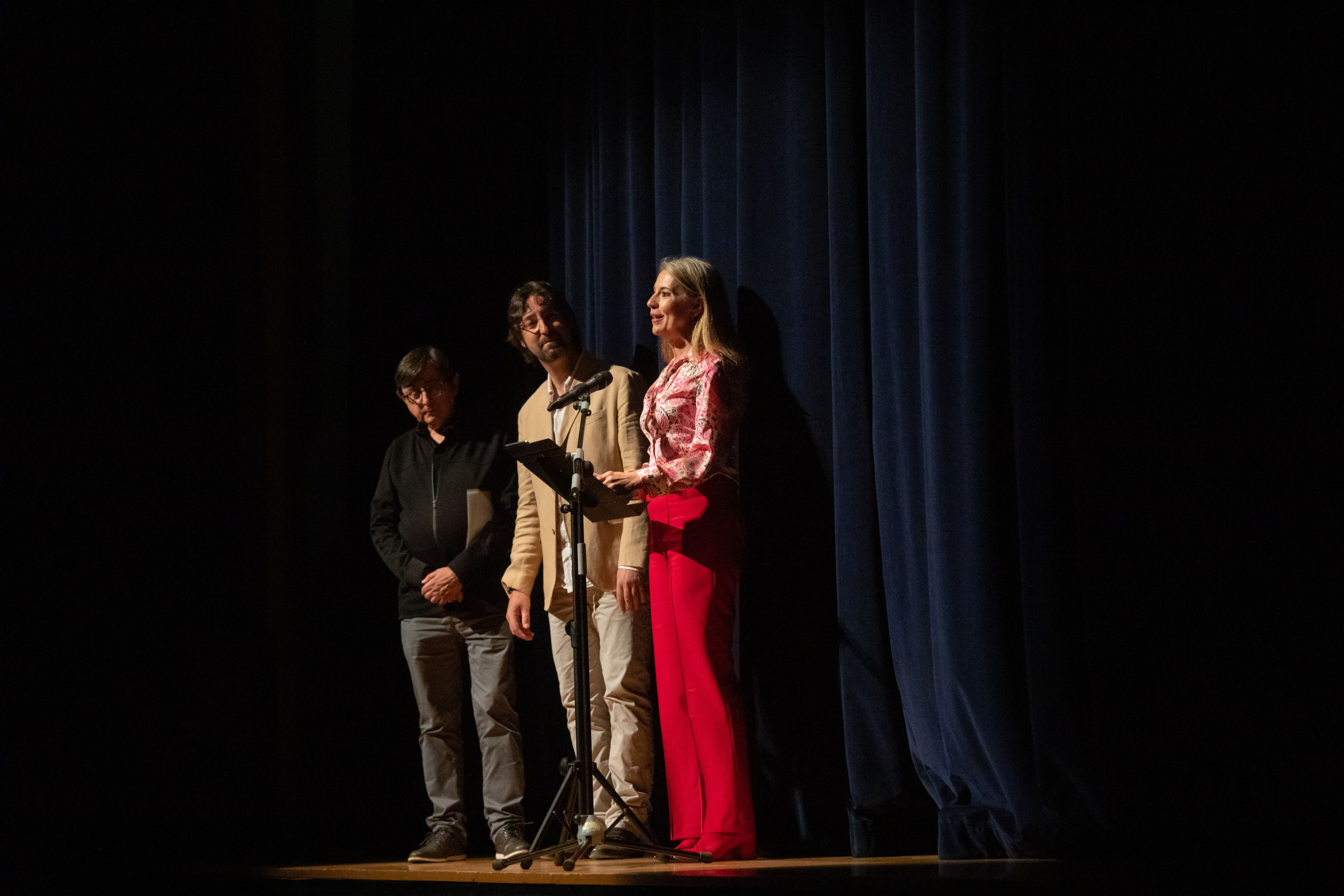 Joan Josep Gutiérrez, Roger Roca i Mireia Ingla al concert del 10è aniversari del Conservatori. FOTO: Ajuntament