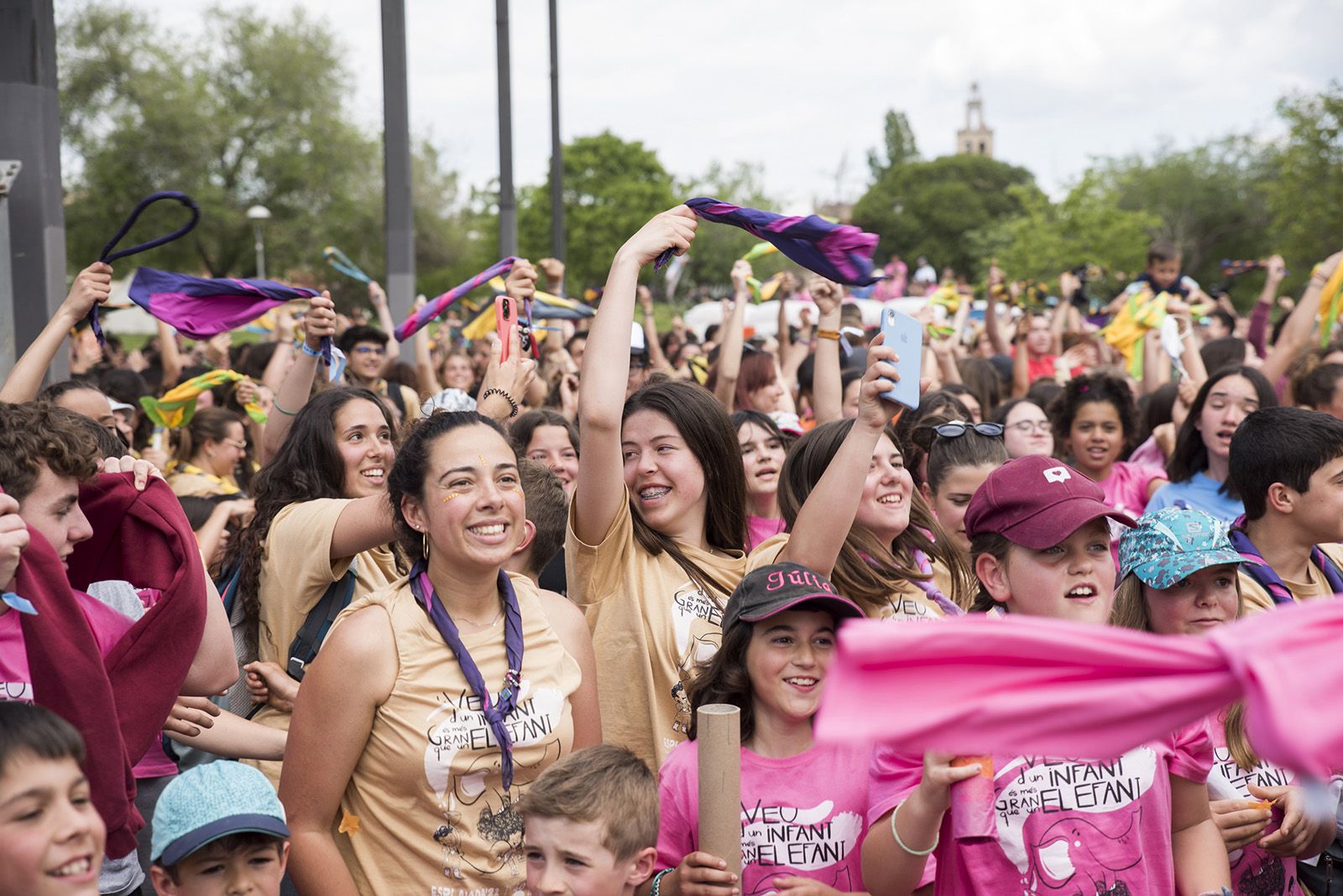 Sant Cugat va acollir més de 3.000 joves en l'edició d'enguany de l'Esplaiada, el colofó de la qual va ser en un acte unitari. FOTO: Bernat Millet