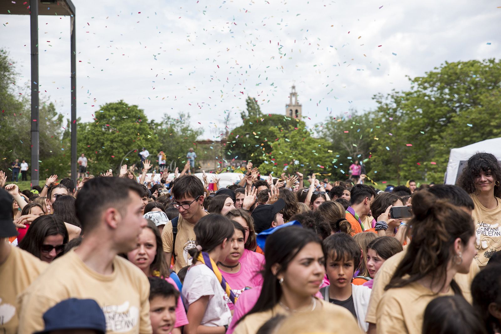 Sant Cugat va acollir més de 3.000 joves en l'edició d'enguany de l'Esplaiada, el colofó de la qual va ser en un acte unitari. FOTO: Bernat Millet