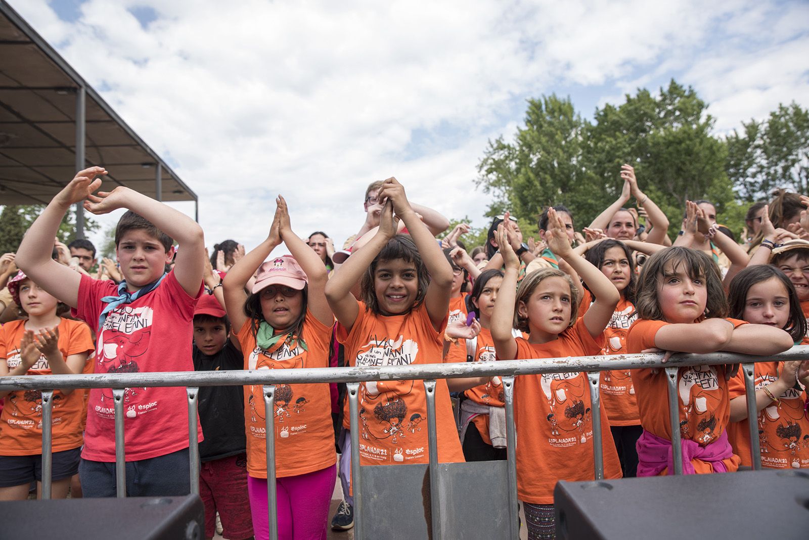 Sant Cugat va acollir més de 3.000 joves en l'edició d'enguany de l'Esplaiada, el colofó de la qual va ser en un acte unitari. FOTO: Bernat Millet