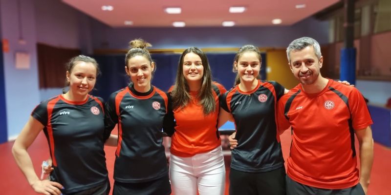 L'equip femení de la UESC de tennis taula va aconseguir l'ascens a la Superdivisió Femenina. FOTO: Cedida