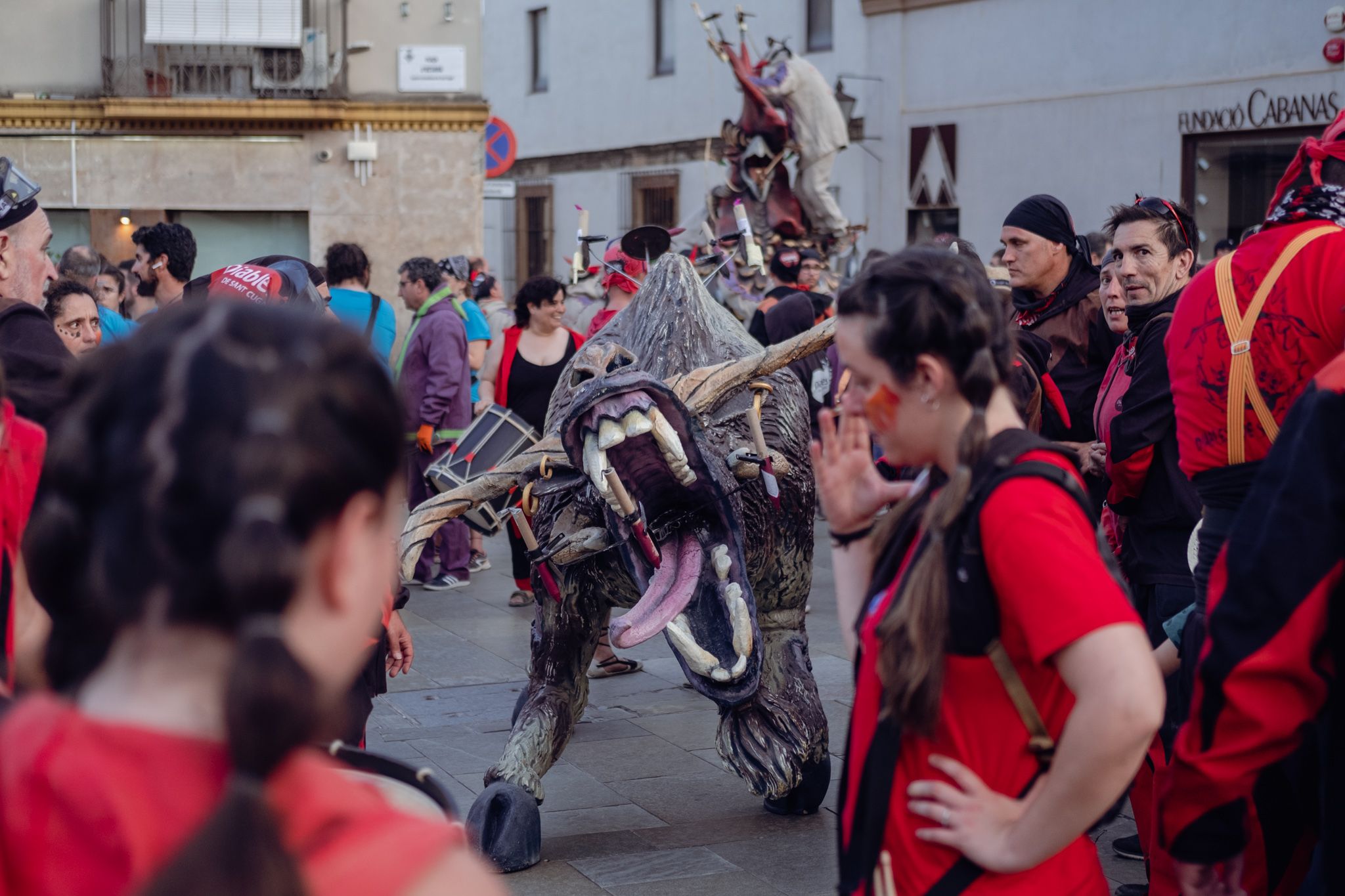 La rua abans del correfoc. FOTO: Ale Gómez