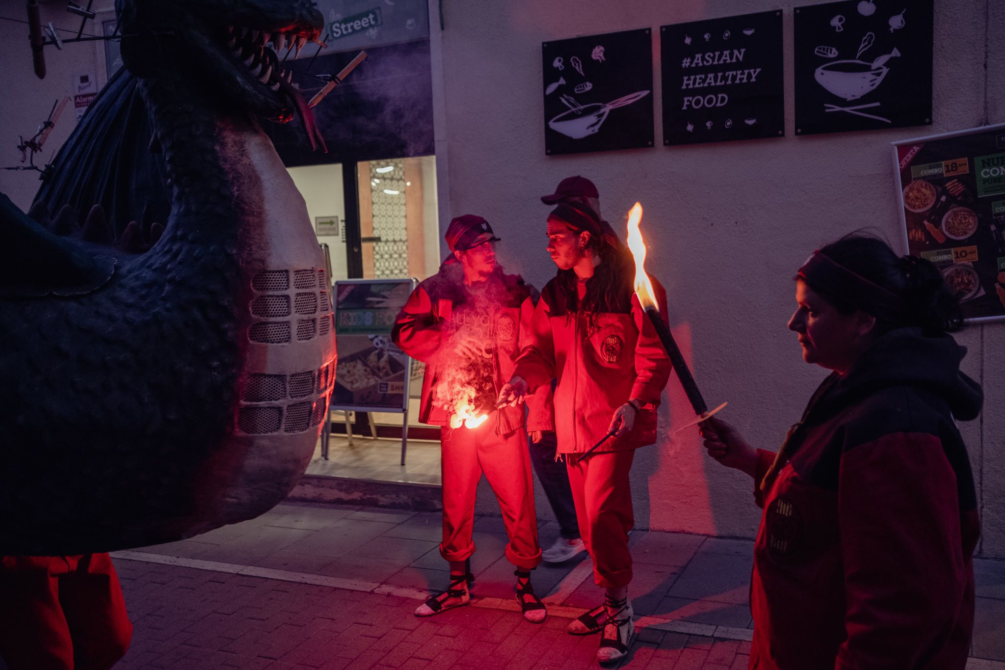 L'Encabronada, el correfoc de les bèsties. FOTO: Ale Gómez