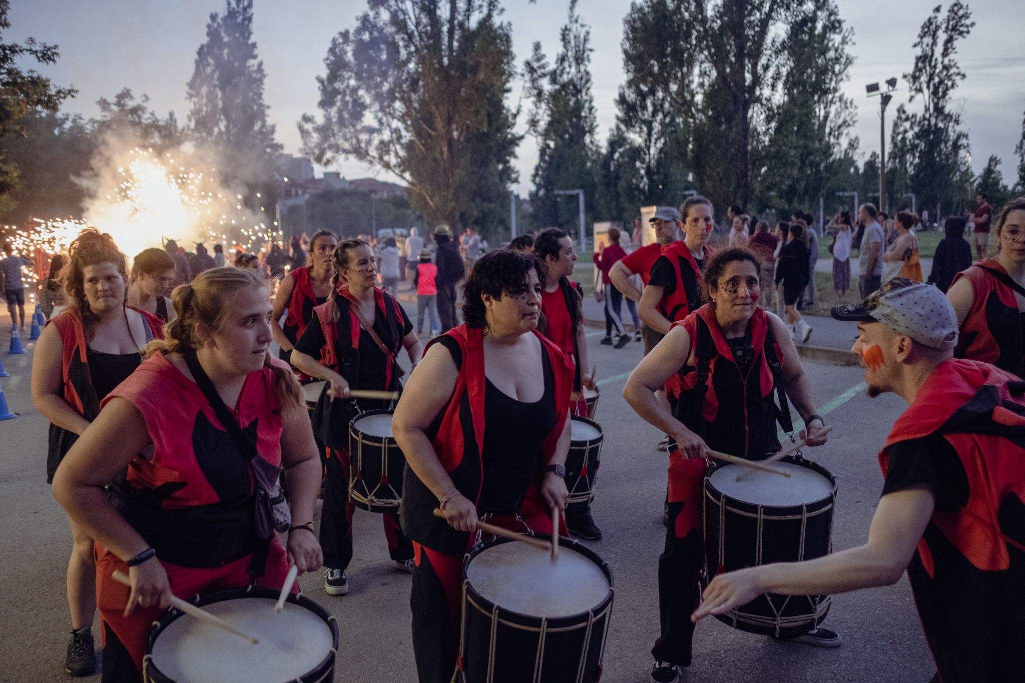 L'Encabronada, el correfoc de les bèsties. FOTO: Ale Gómez