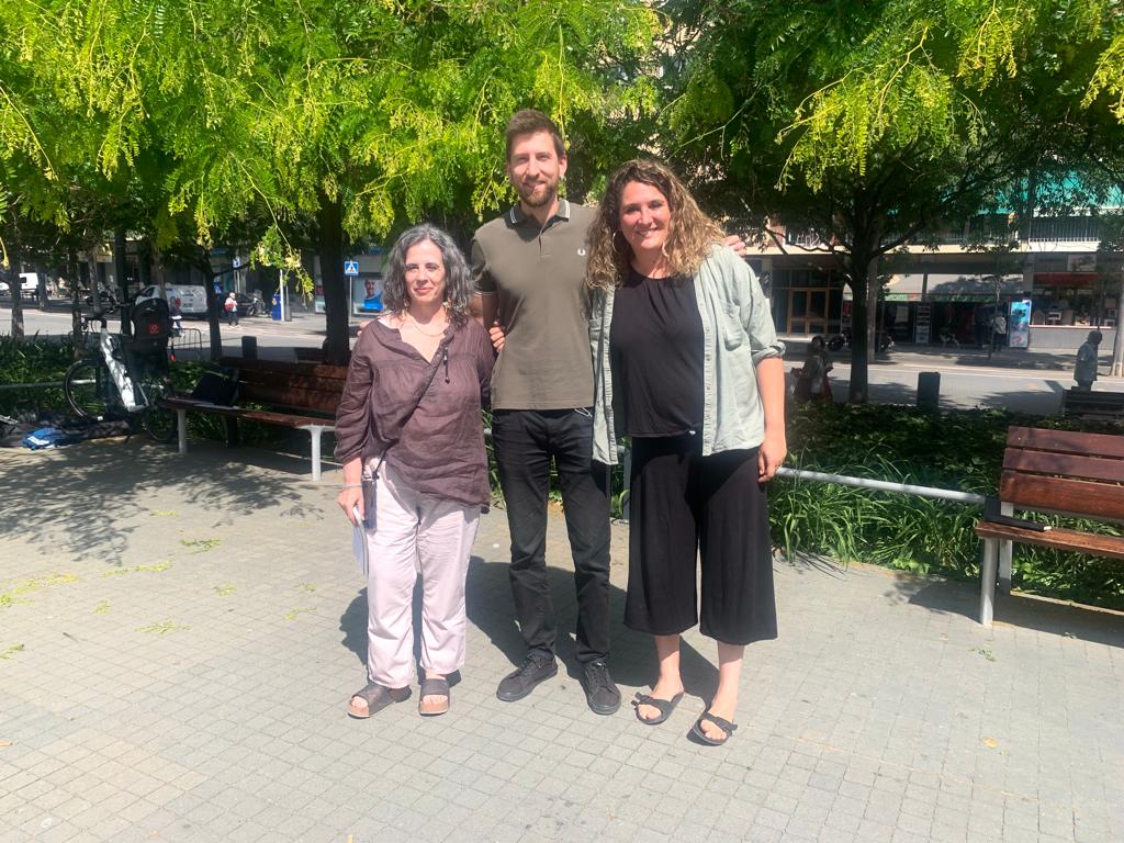 Els tres regidors de la Cup, Lourdes Llorente, Marco Simarro i Núria Gibert FOTO: À.Guinó