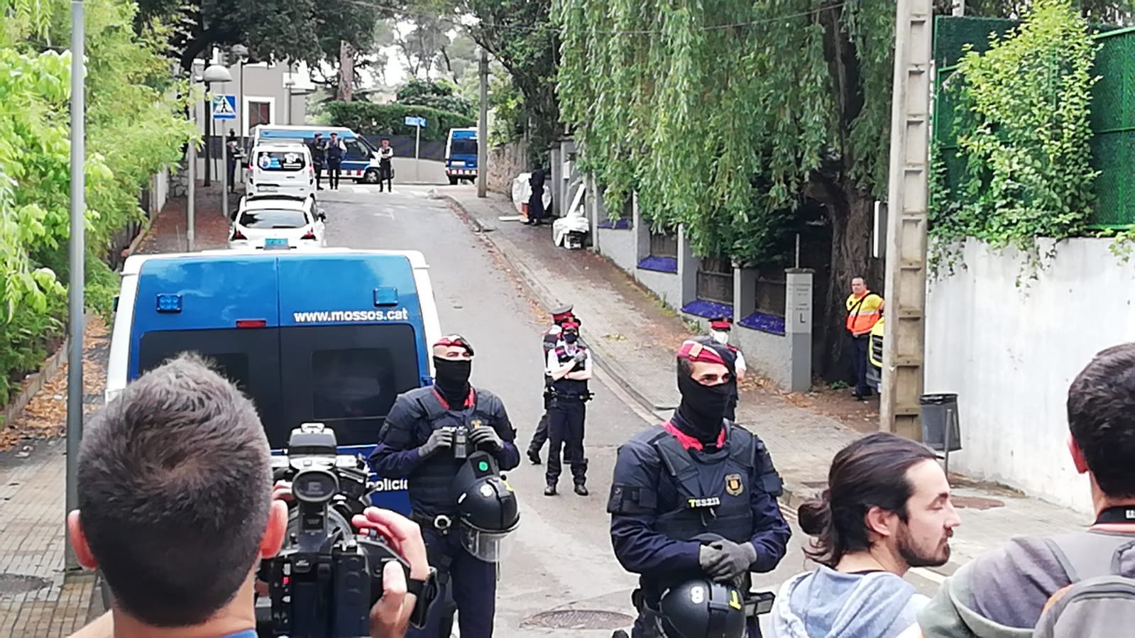 Desplegament dels Mossos d'Esquadra pel desallotjament a Sant Cugat FOTO: Carmelo Jiménez
