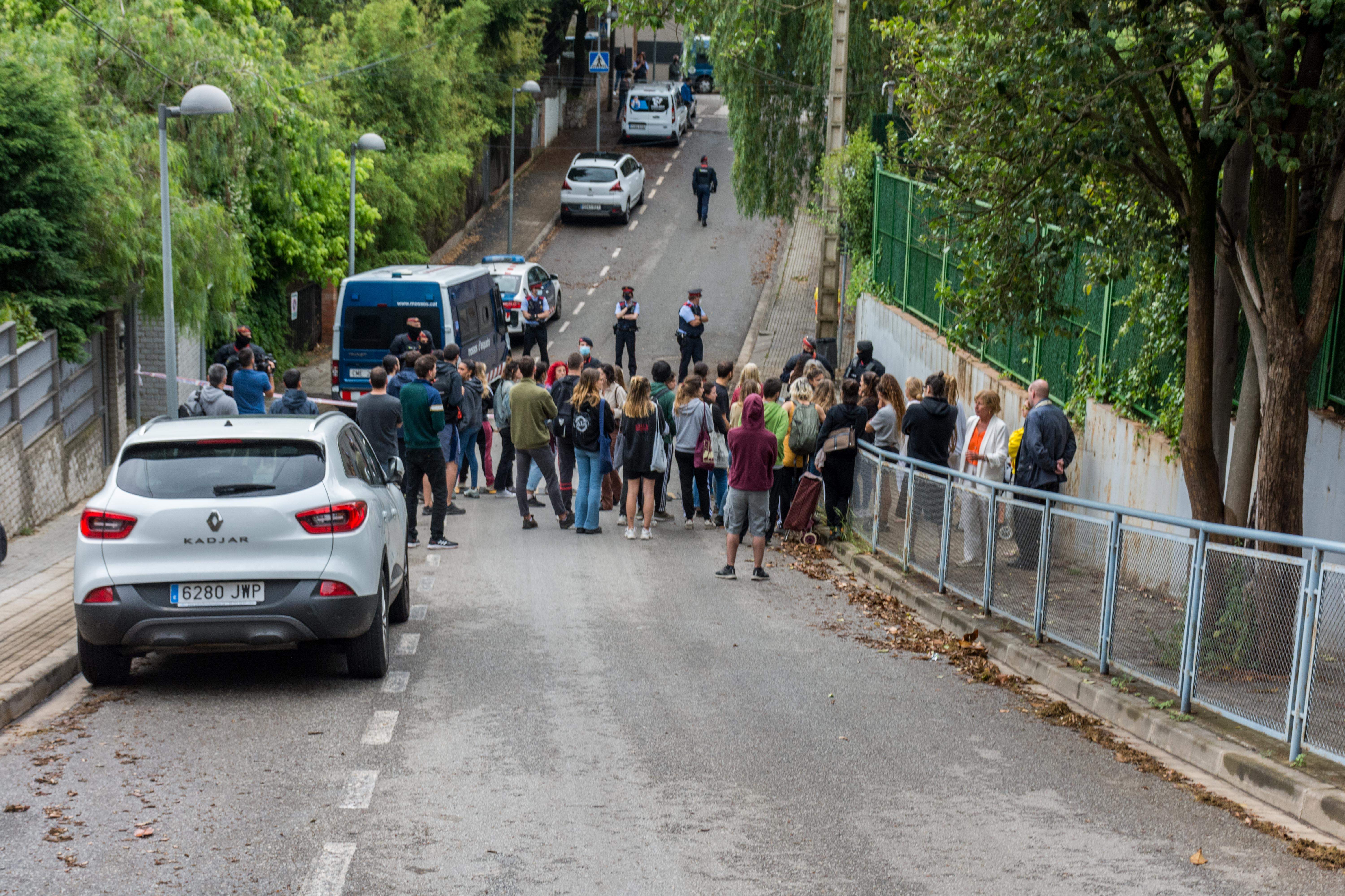 Desenes de persones del Sindicat De Llogaters s'ha concentrat al lloc FOTO: Carmelo Jiménez
