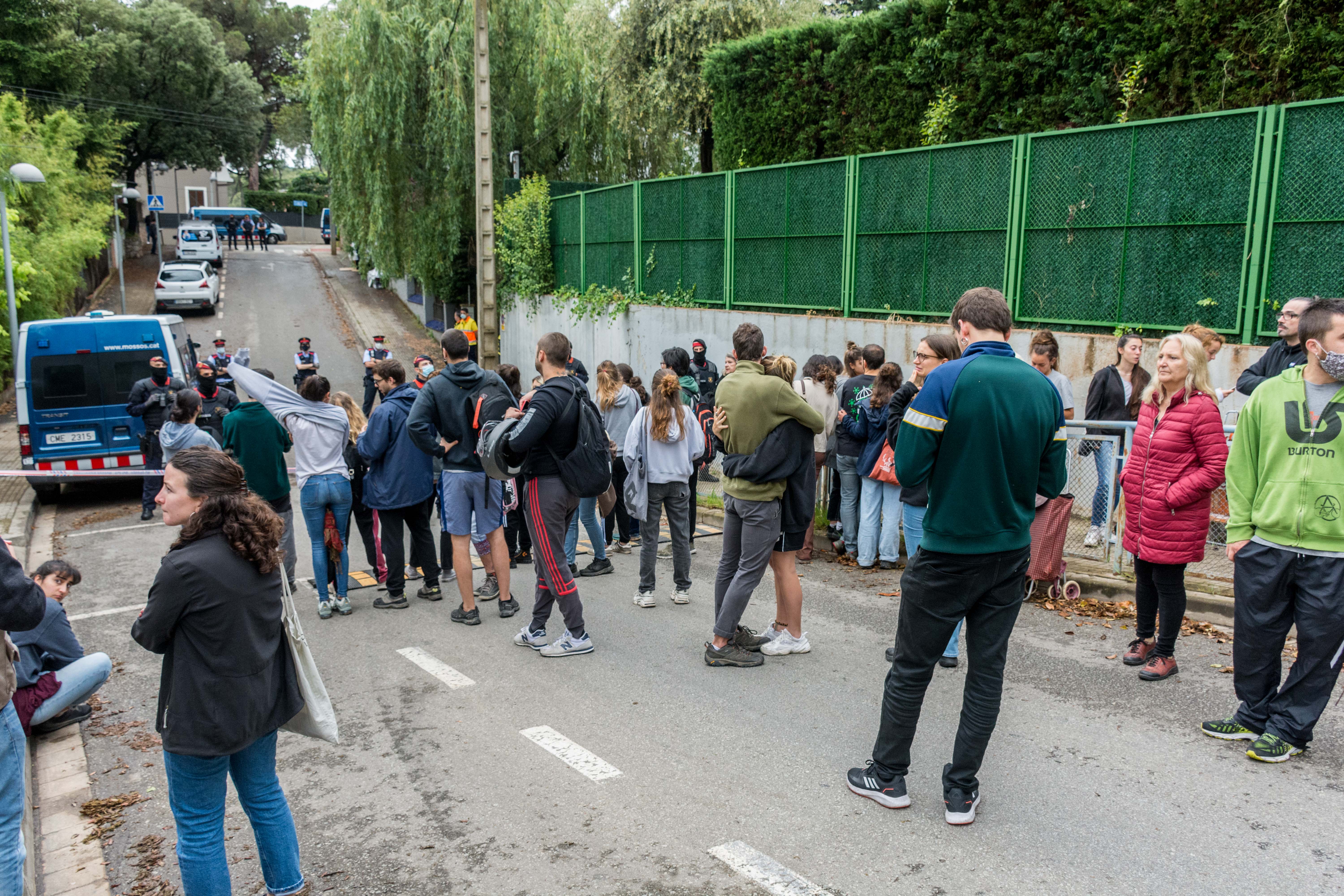 Desenes de persones del Sindicat De Llogaters s'ha concentrat al lloc FOTO: Carmelo Jiménez