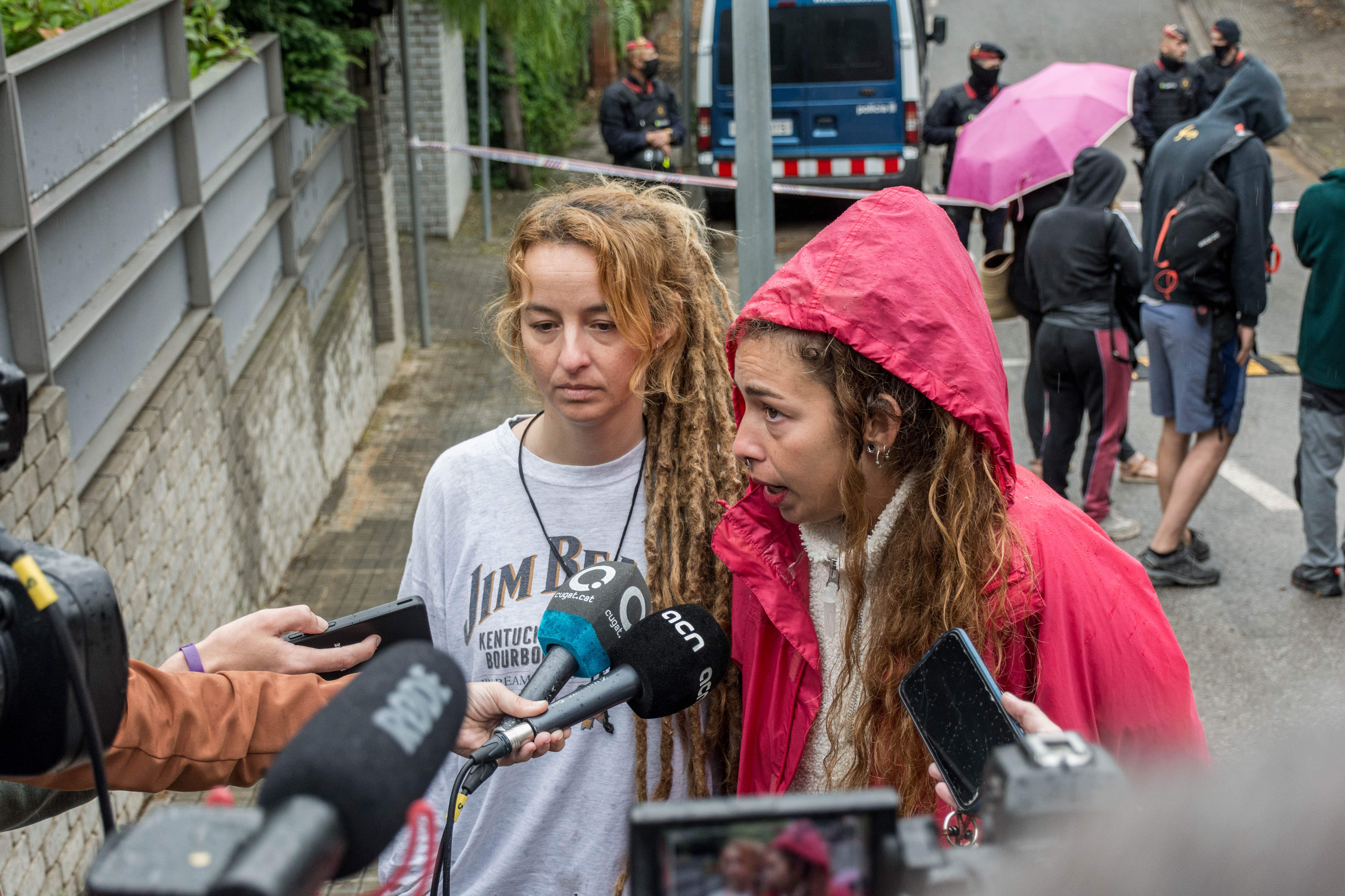 Les dues filles de la família desnonada FOTO: Carmelo Jiménez
