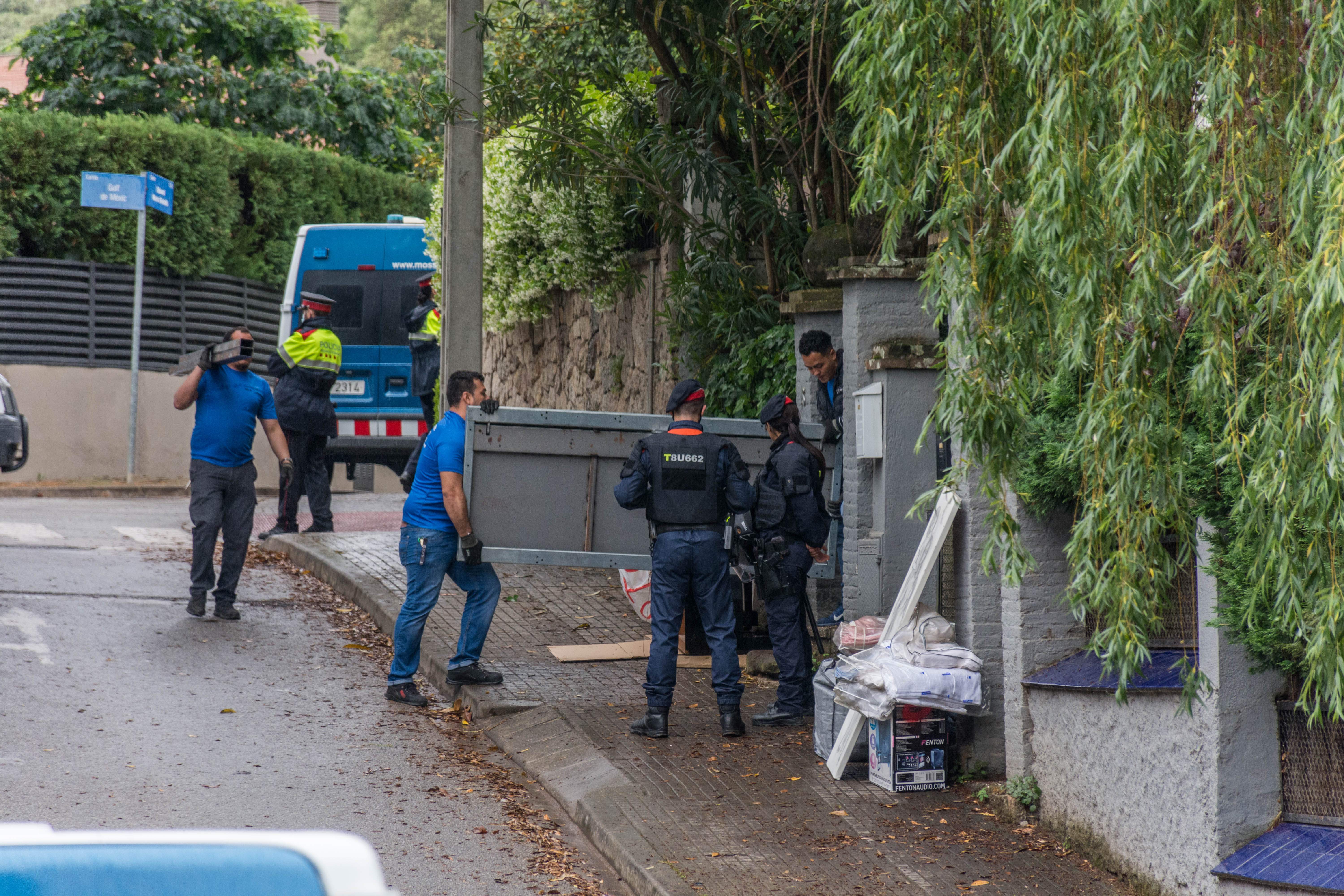 S'ha canviat la porta d'entrada FOTO: Carmelo Jiménez