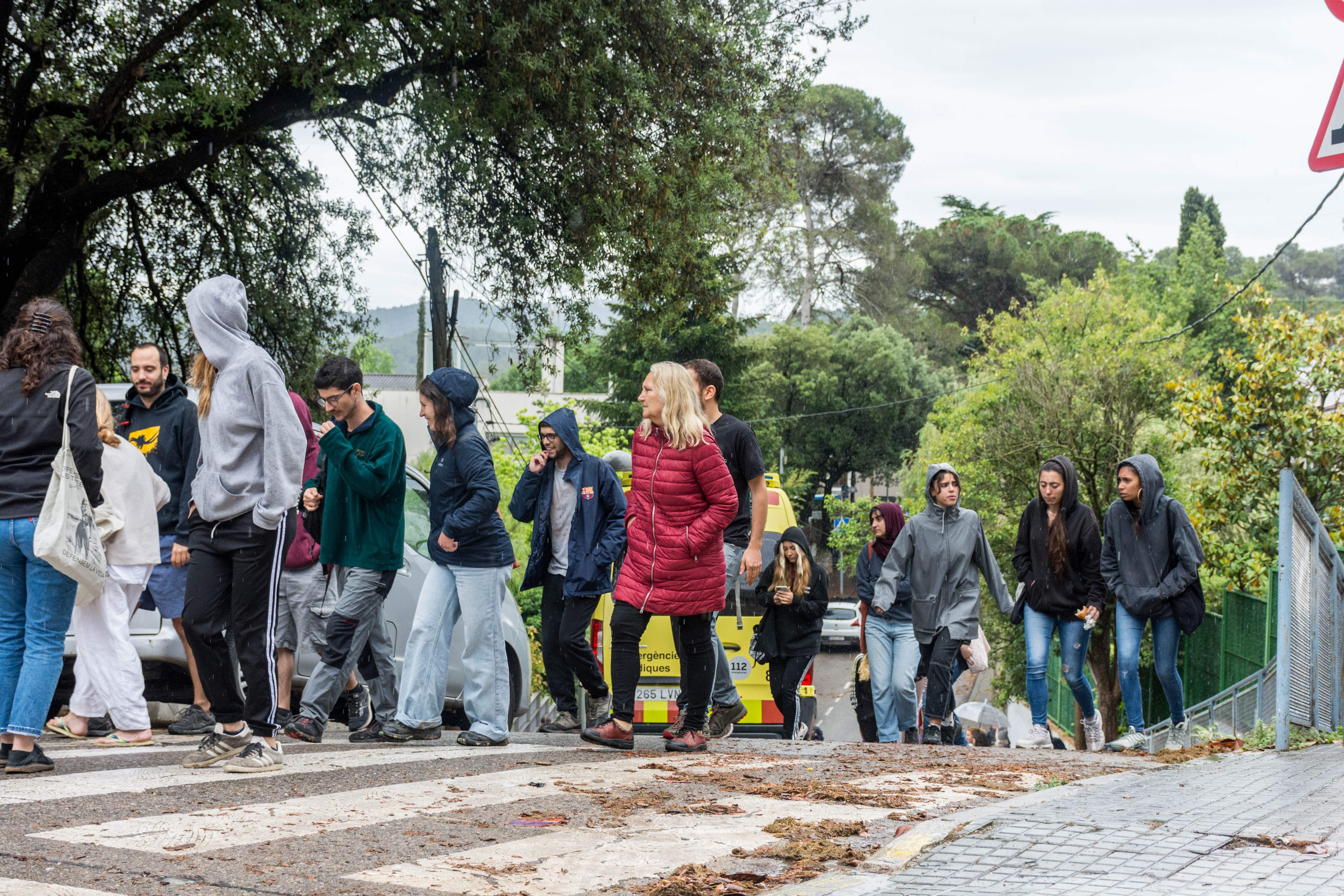 Desenes de persones del Sindicat De Llogaters s'ha concentrat al lloc FOTO: Carmelo Jiménez