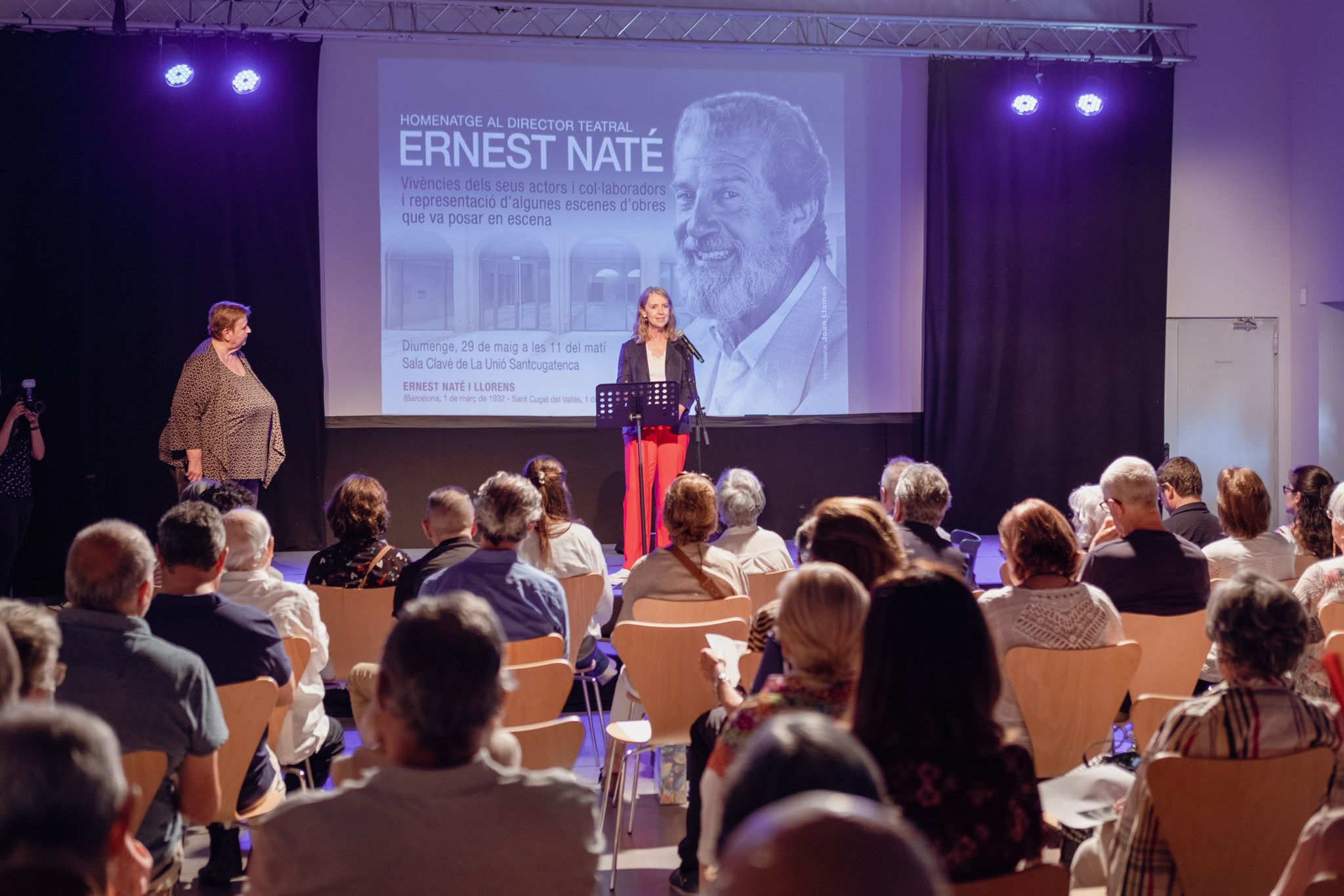Dolors Vilarasau (esquerra) i Mireia Ingla (dreta) a l'Homenatge d'Ernest Naté. FOTO: Ale Gómez