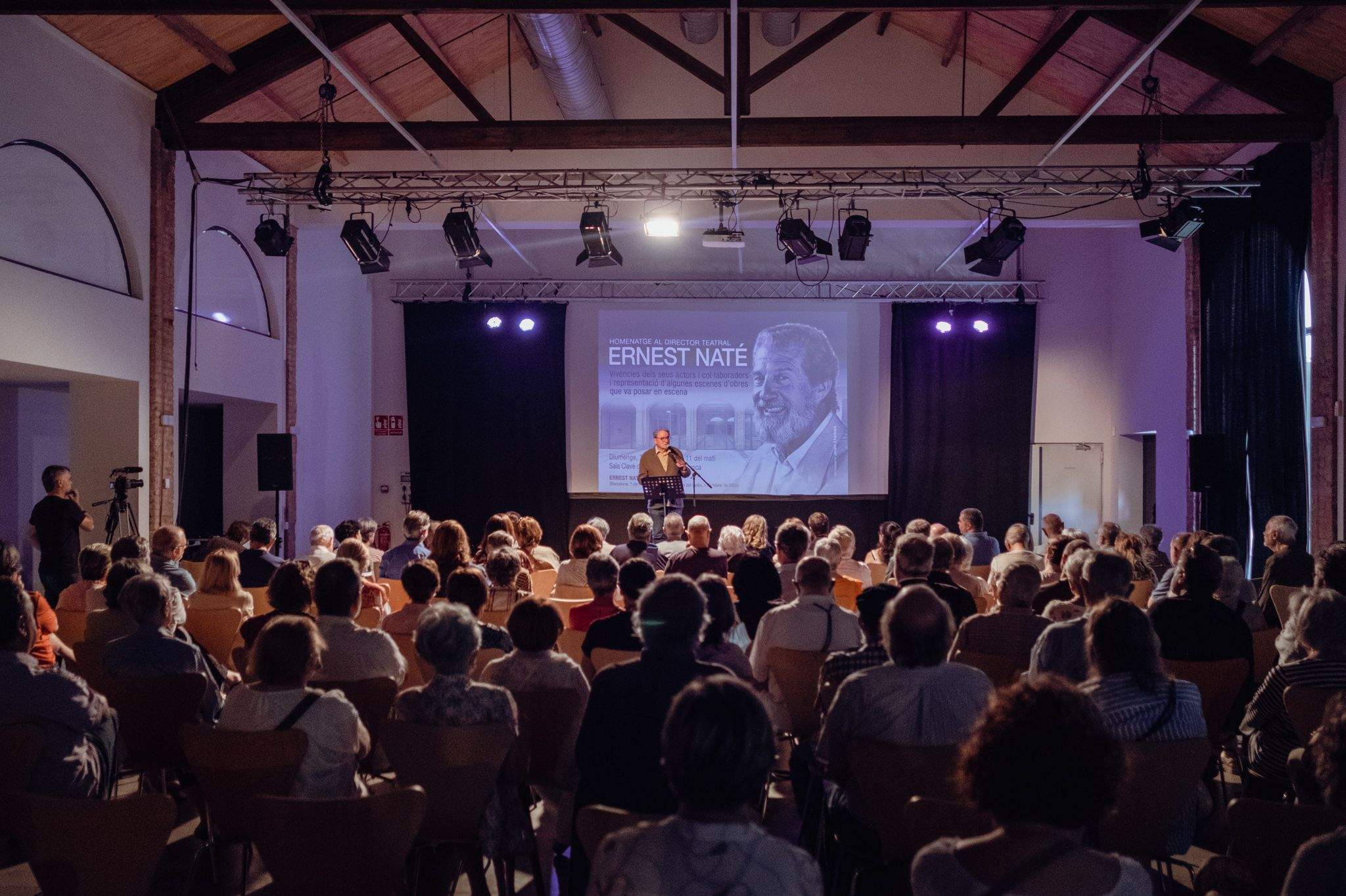 Xavier Fornells, comunicador, a l'Homenatge d'Ernest Naté a la Sala Clavé de la Unió Santcugatenca. FOTO: Ale Gómez