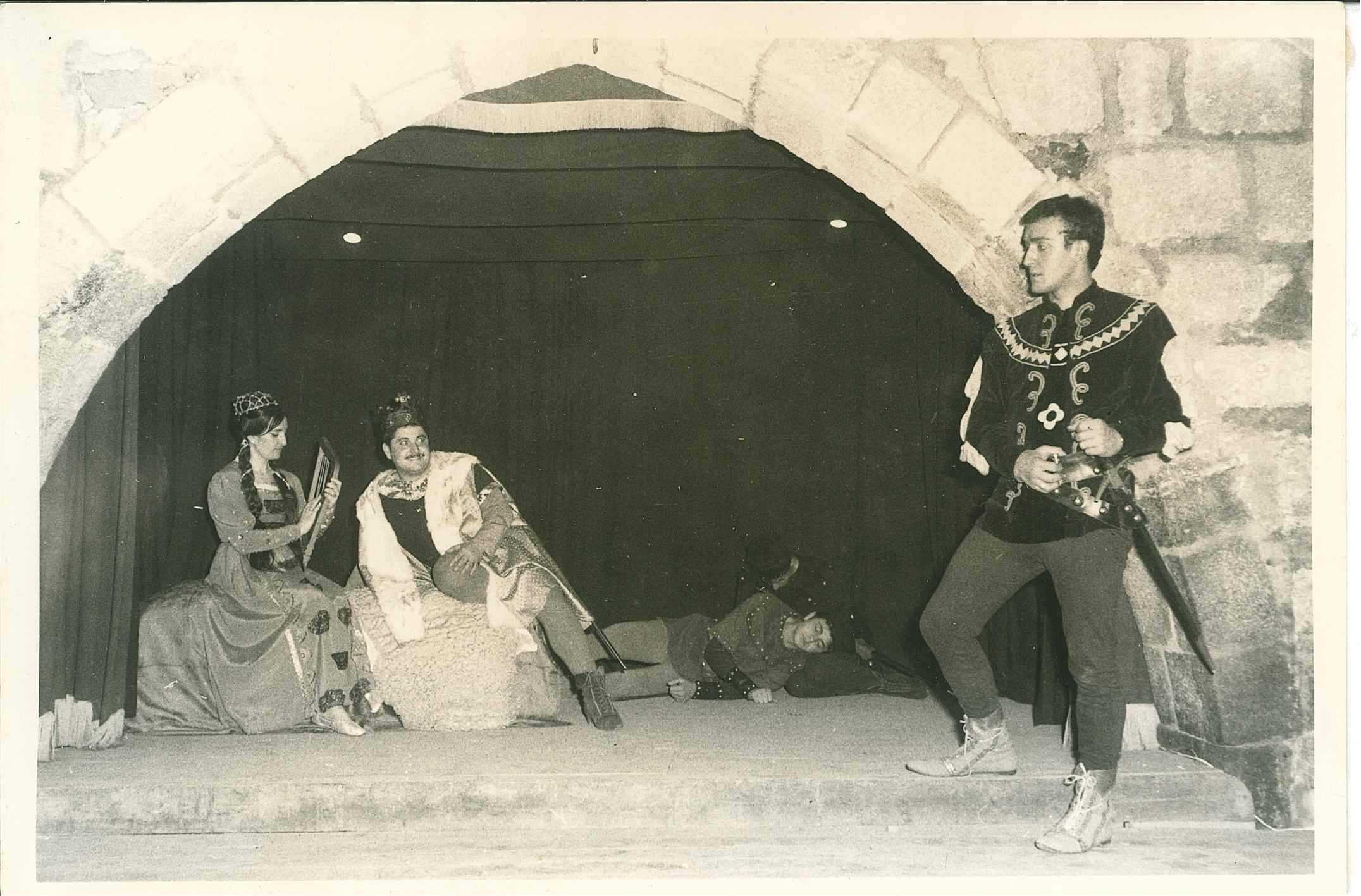 BECKET O L’HONOR DE DÉU, 1966  Montserrat Capellera, Joan Llamas, Josep Cleris i Manel Moreno