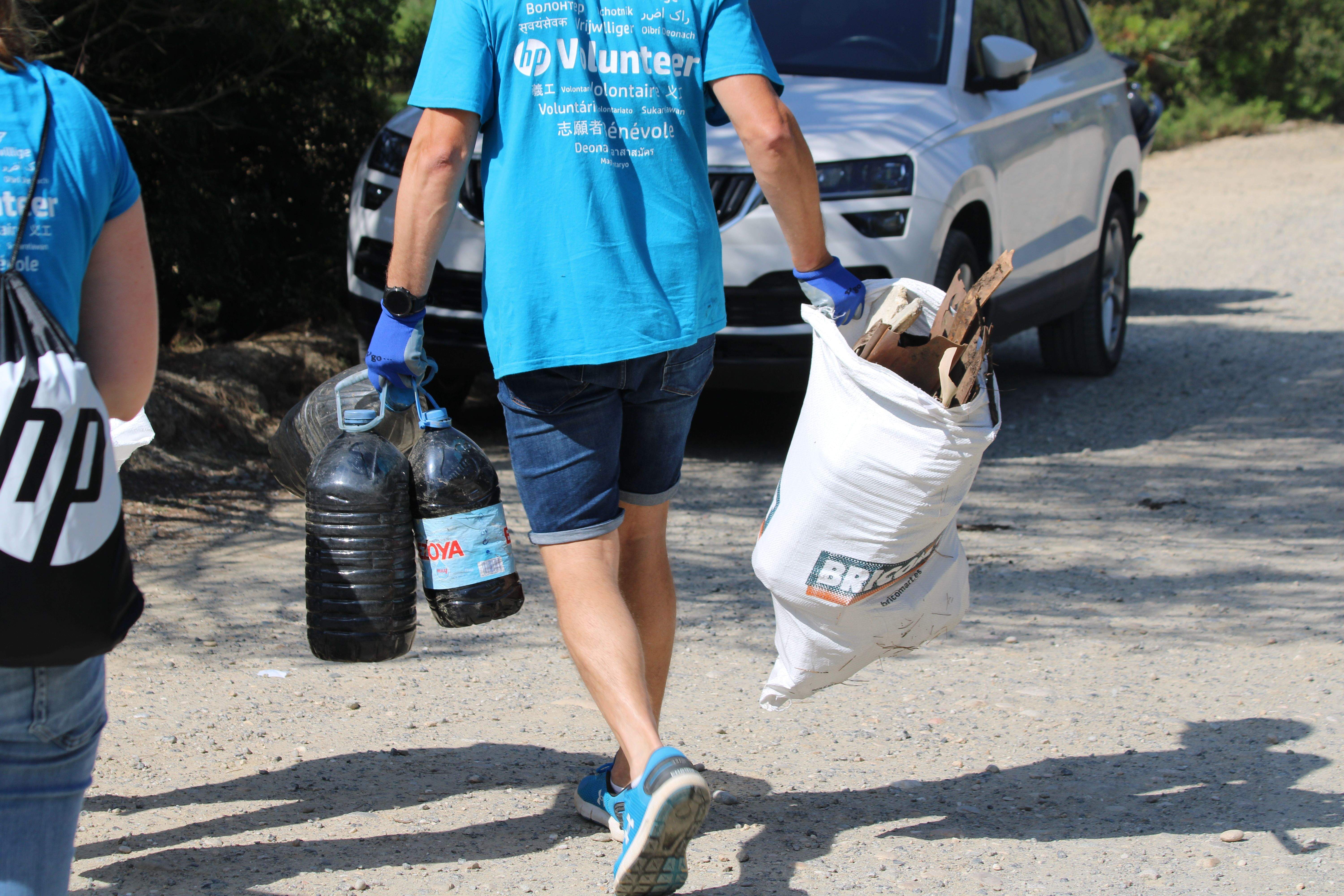 Recogida de residuos d'HP pel Clean Up Europe. FOTO: HP