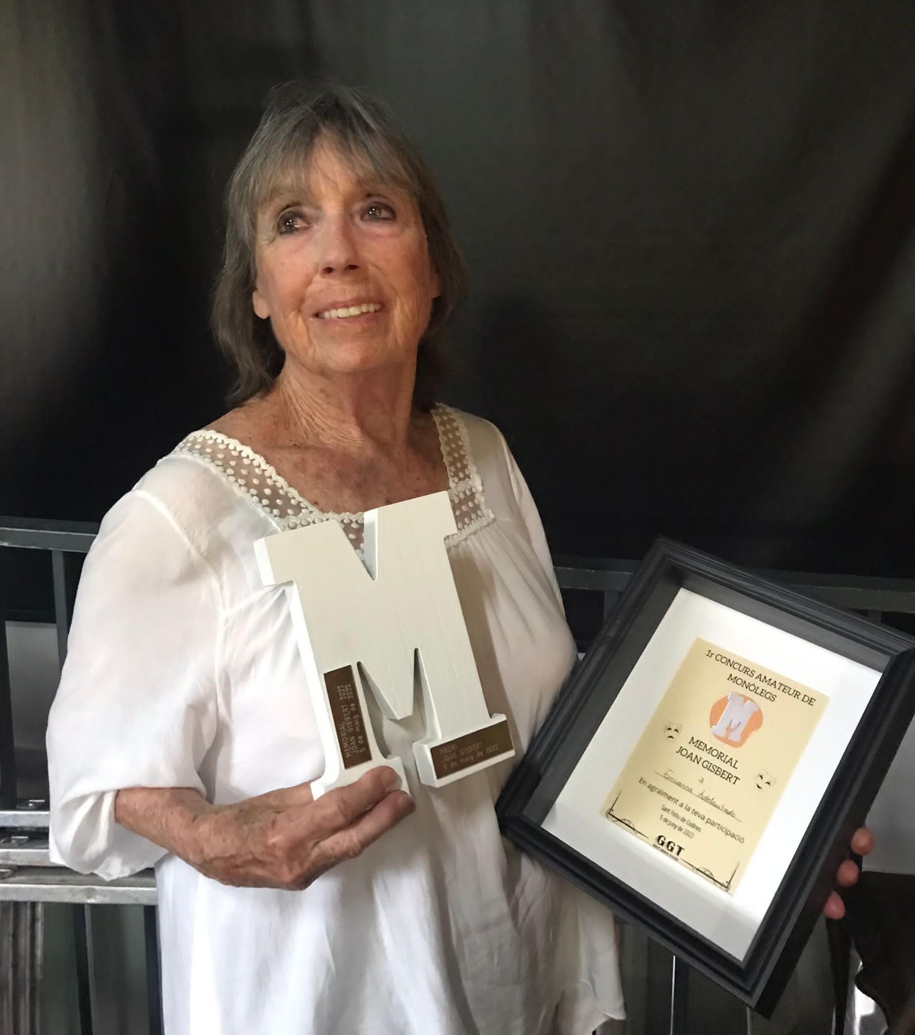 Encarna Adelantado, guanyadora del primer premi del Concurs Amateur de Monòlegs Memorial Joan Gisbert. FOTO: Cedida