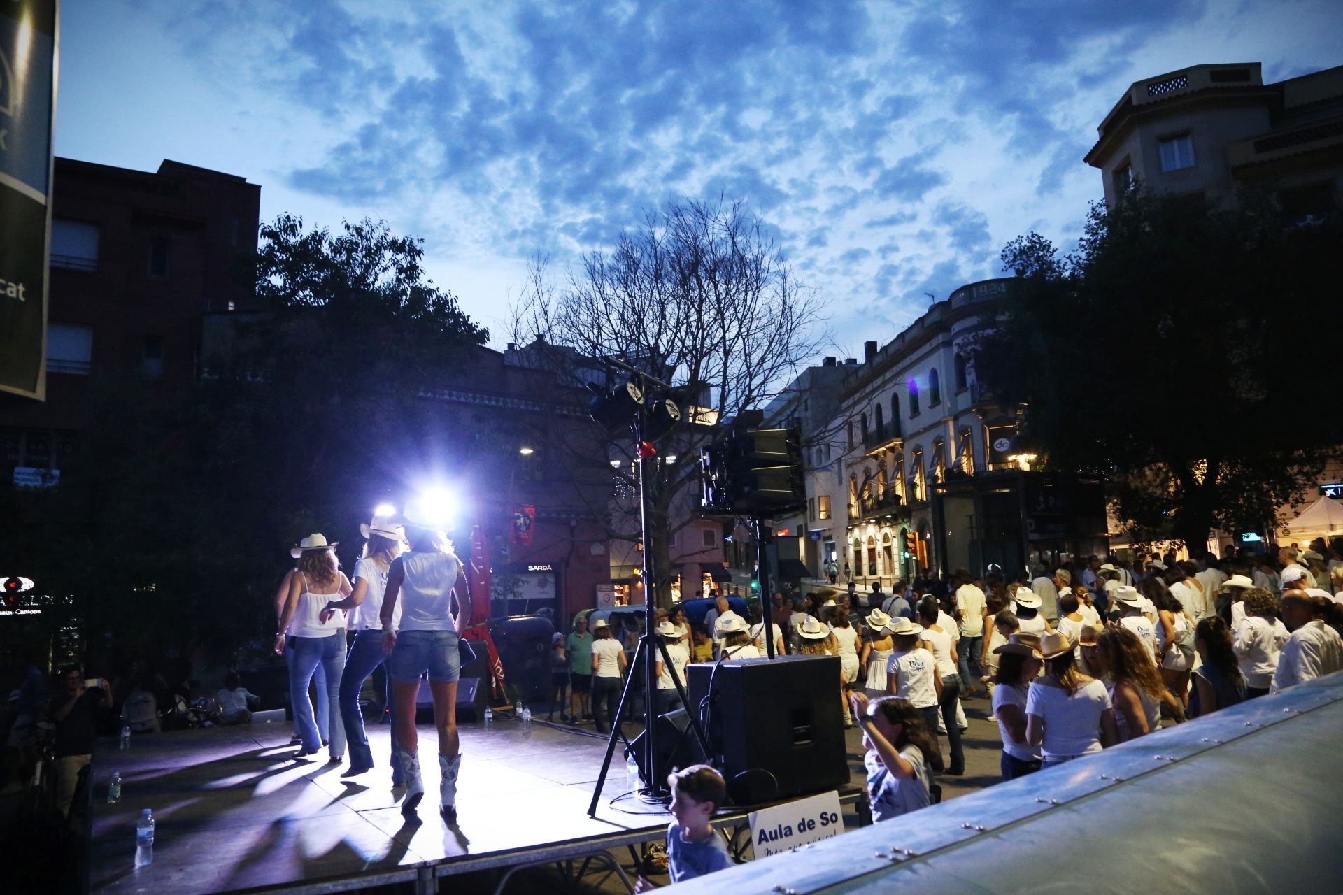 Espectacles en la Nit en Blanc. Foto: Anna Bassa