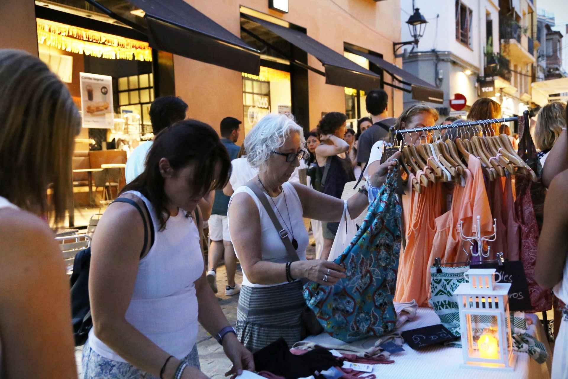 Ambient Nit en Blanc 2022. Foto: Anna Bassa