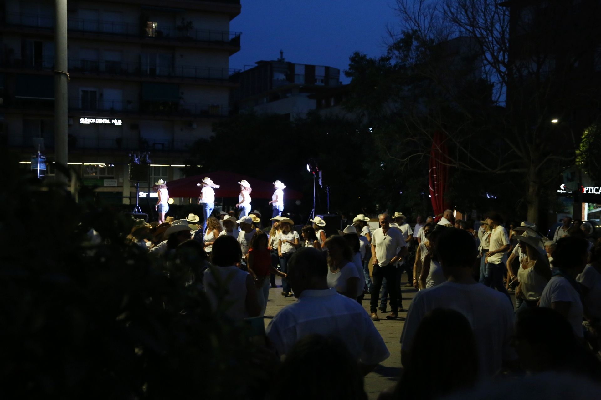 Espectacles Nit en Blanc 2022. Foto: Anna Bassa