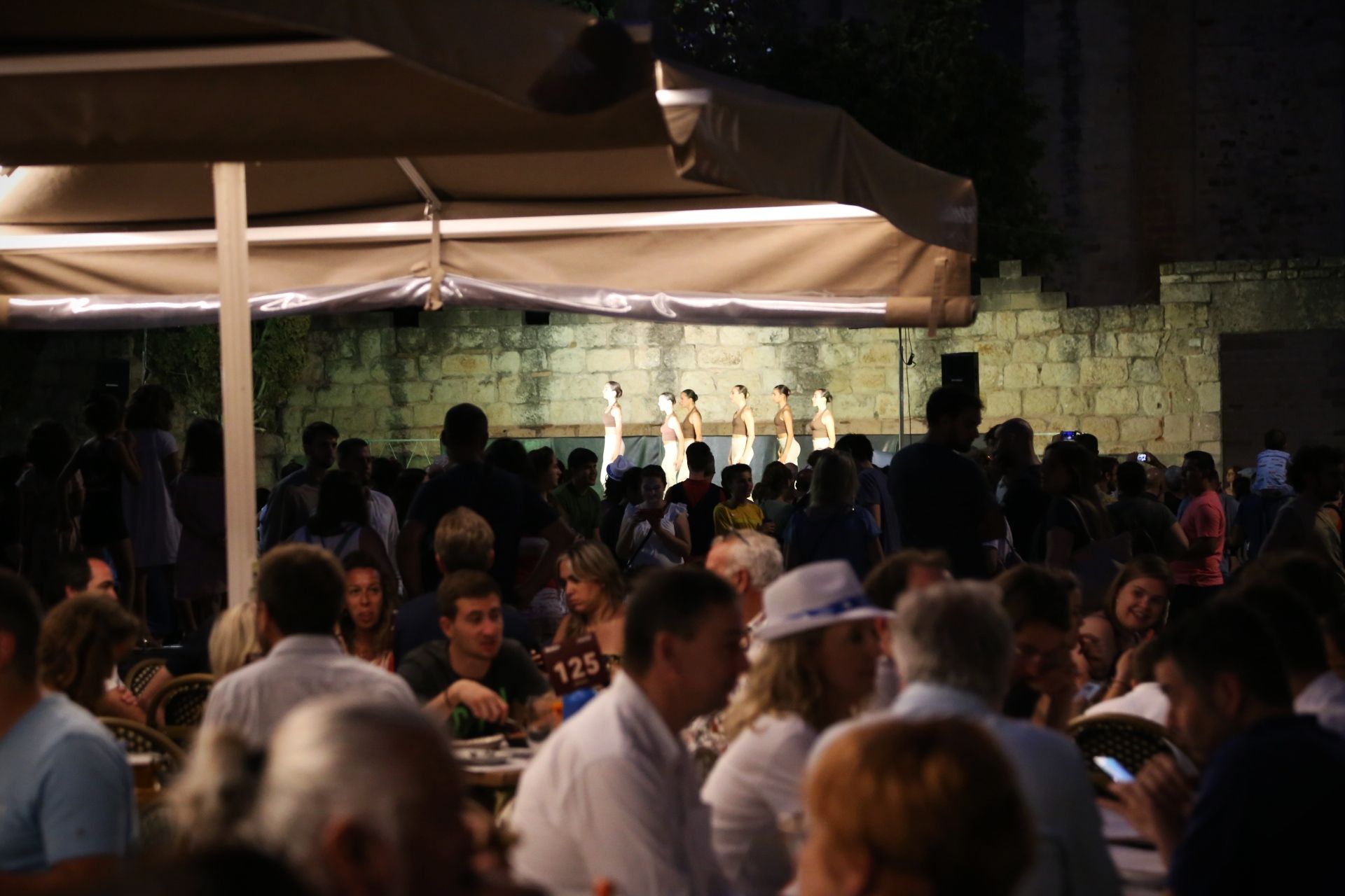 Espectacles Nit en Blanc 2022. Foto: Anna Bassa