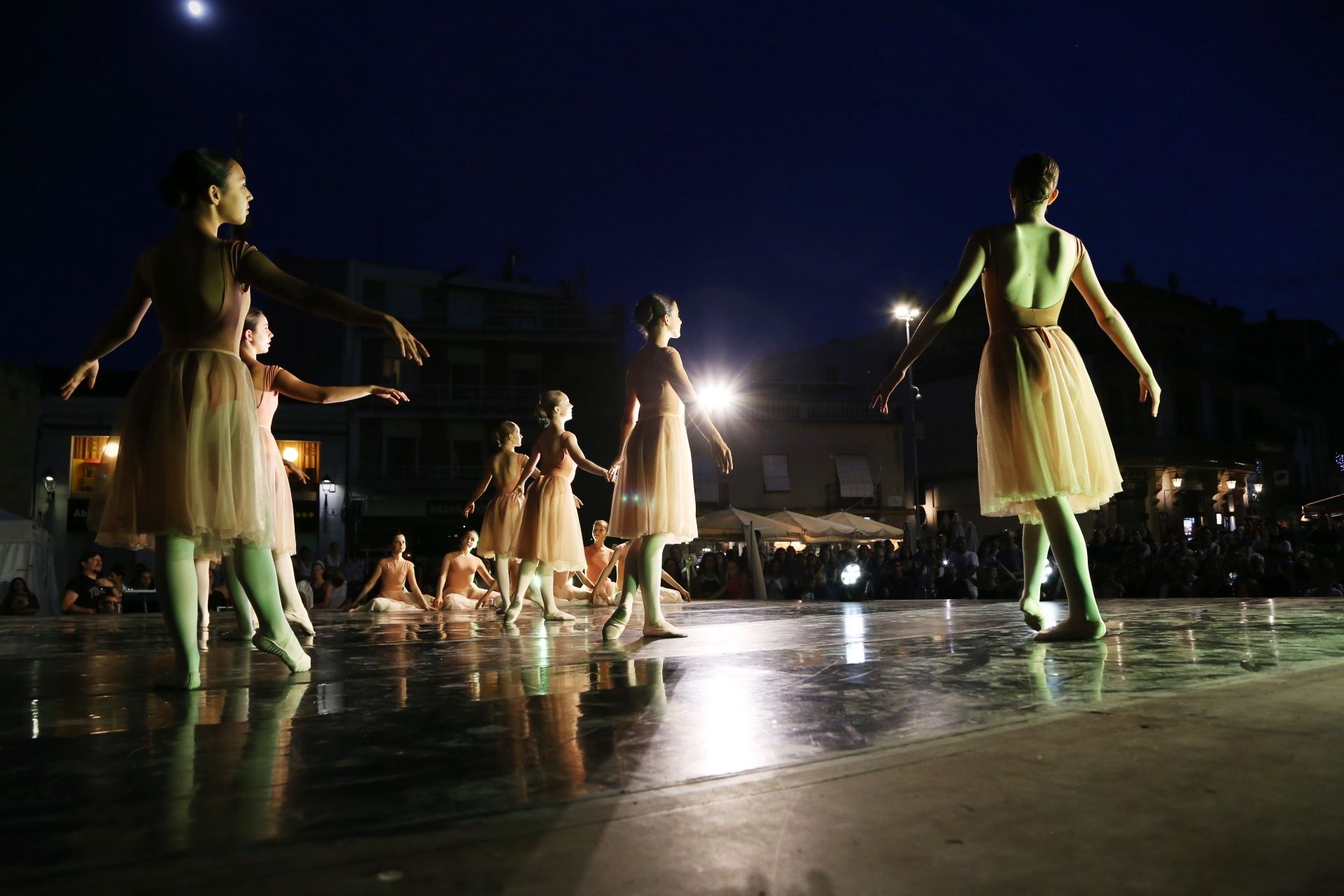 Espectacles Nit en Blanc 2022. Foto: Anna Bassa