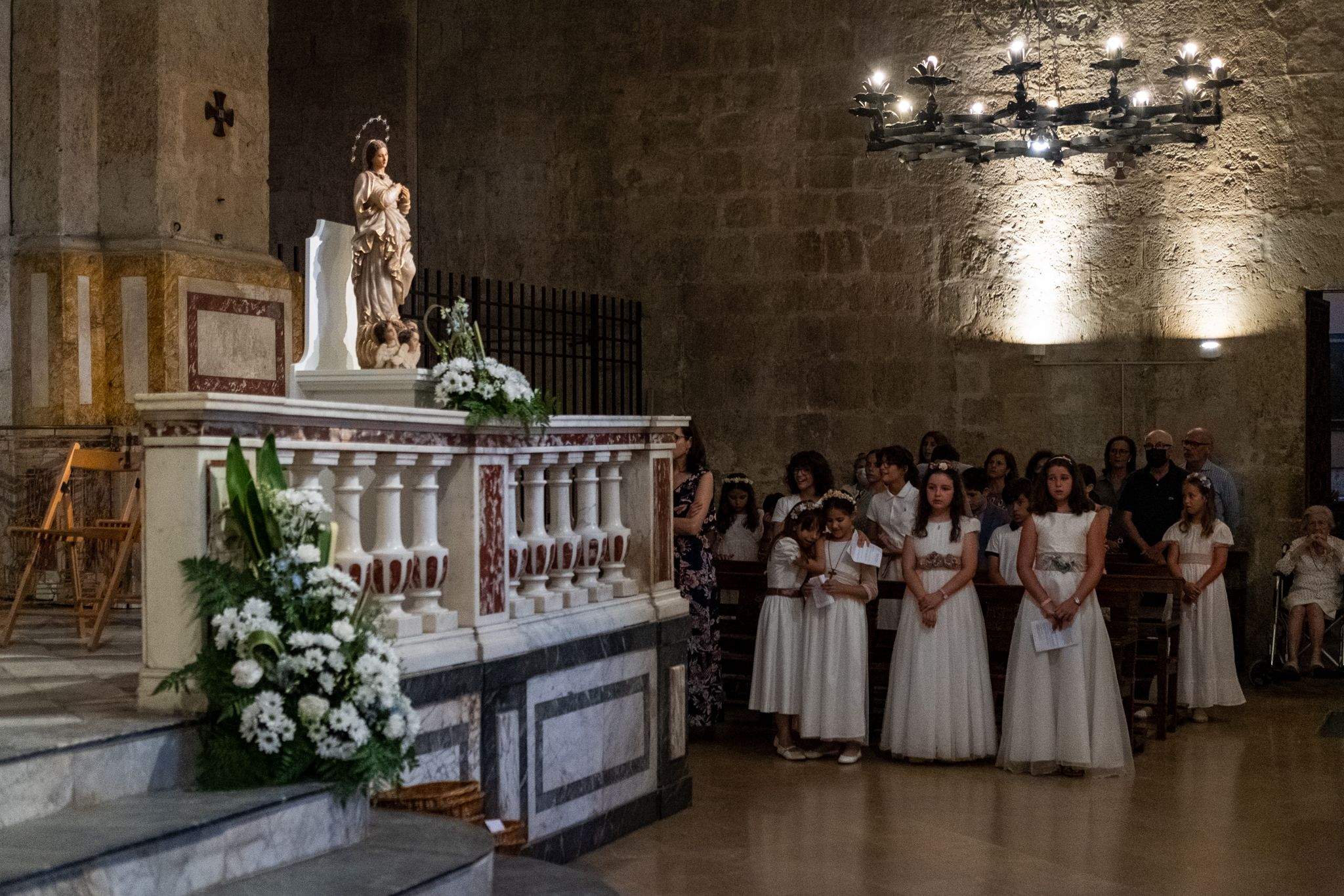 Els santcugatencs s'han reunit als voltants del Monestir per celebrar el Corpus Christi. FOTO: Ale Gómez