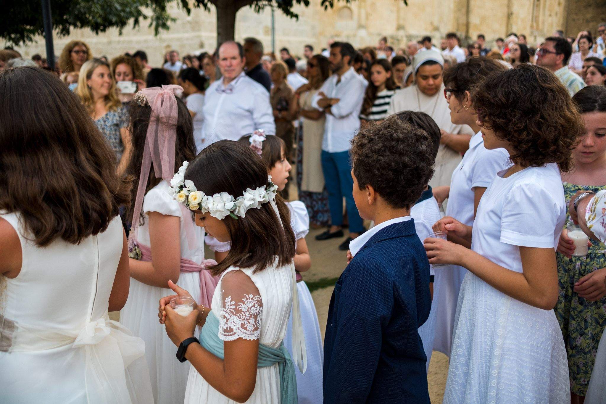 Els santcugatencs s'han reunit als voltants del Monestir per celebrar el Corpus Christi. FOTO: Ale Gómez