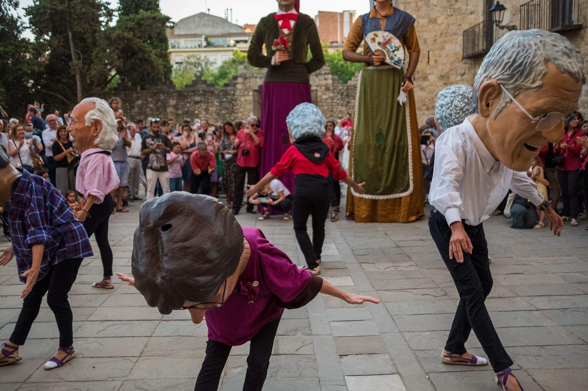 Els santcugatencs s'han reunit als voltants del Monestir per celebrar el Corpus Christi. FOTO: Ale Gómez