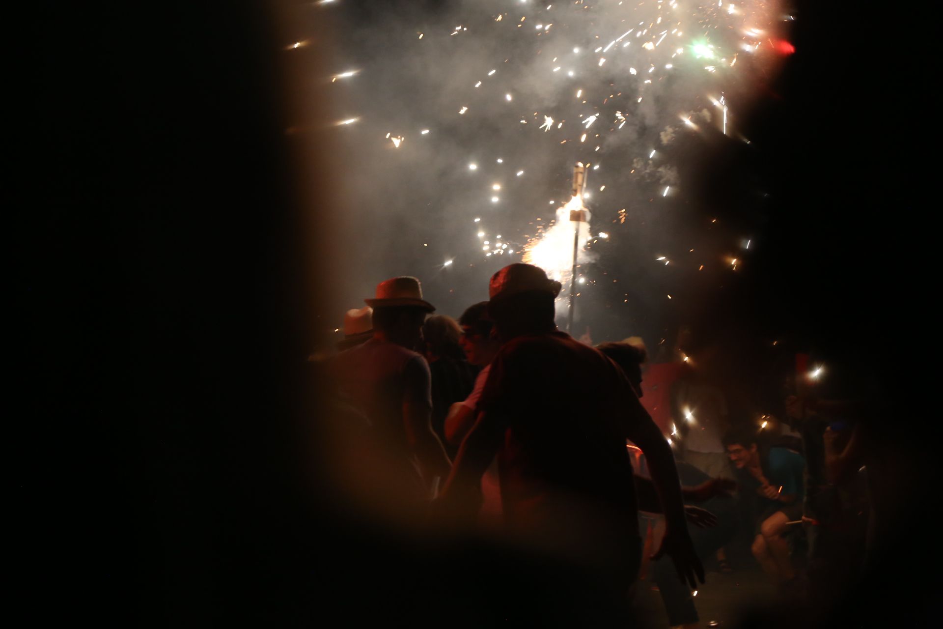 Els Diables de Sant Cugat van arrencar el Seguici Nocturn de Festa Major. FOTO: Anna Bassa